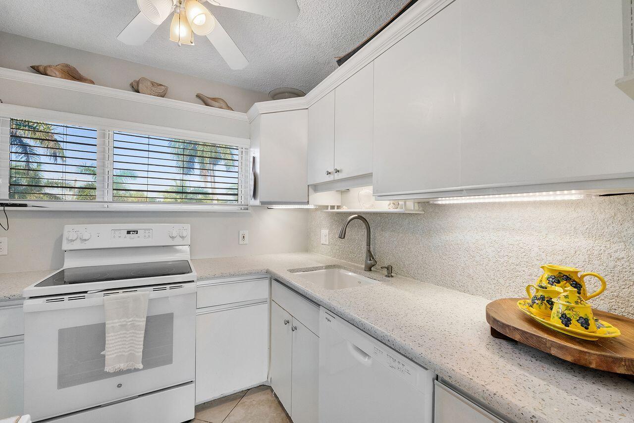 COVE BEACH CLUB CO-OP - Residential