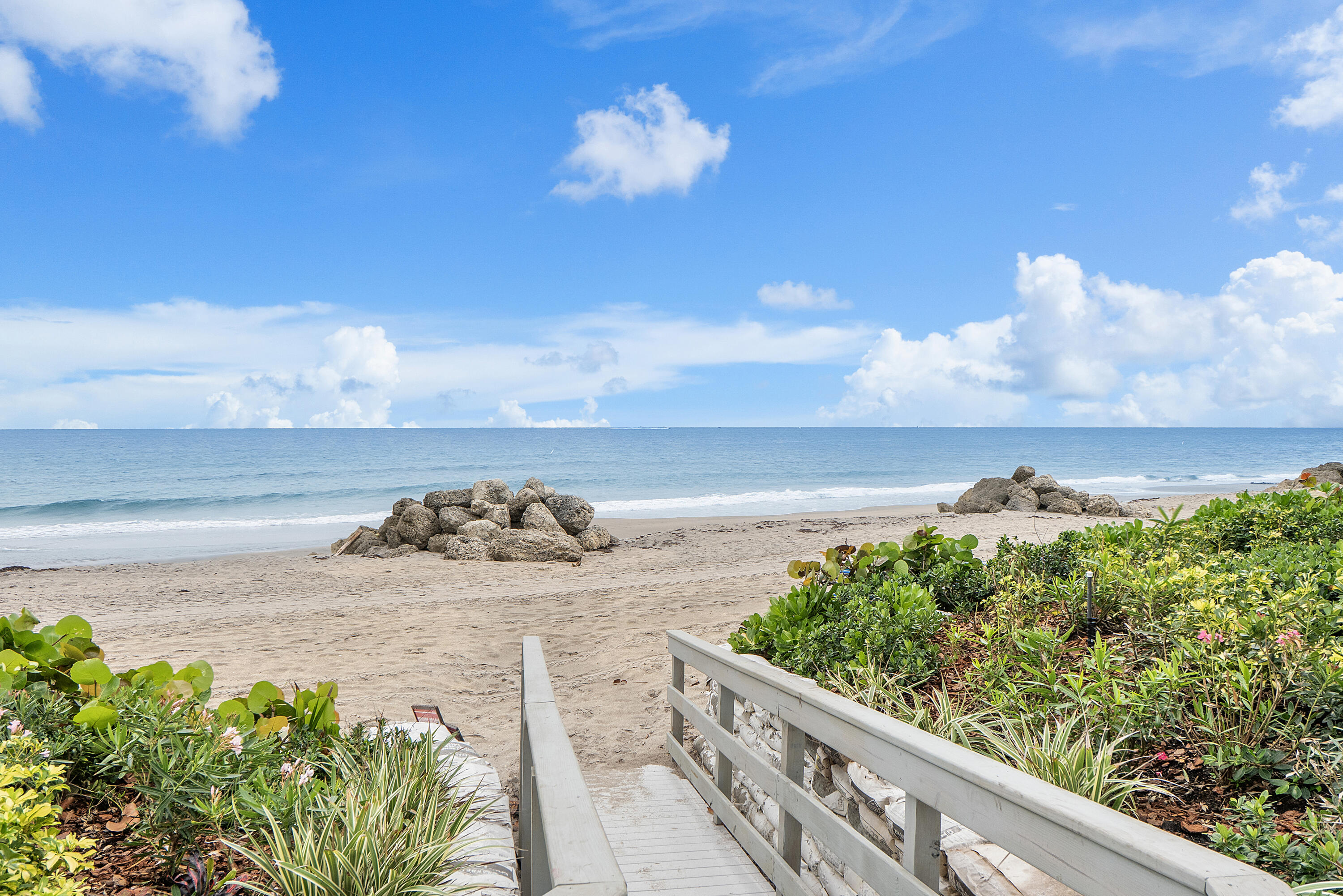 COVE BEACH CLUB CO-OP - Residential