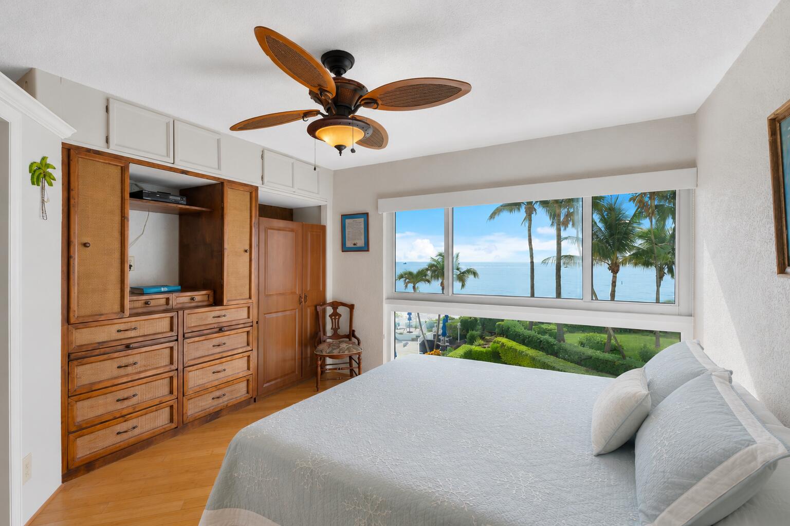 COVE BEACH CLUB CO-OP - Residential
