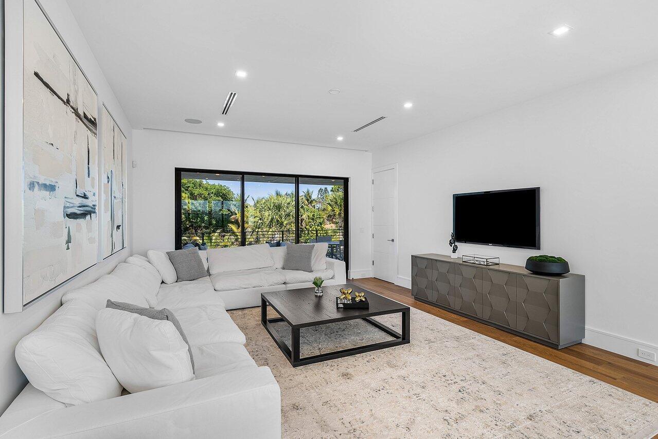 DELRAY RIDGE - Residential