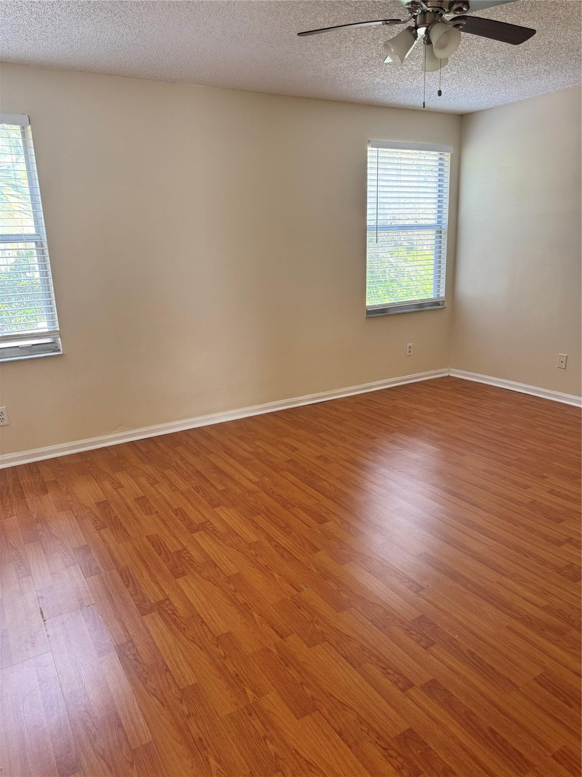SILVER LAKES PHASE III - Residential Lease