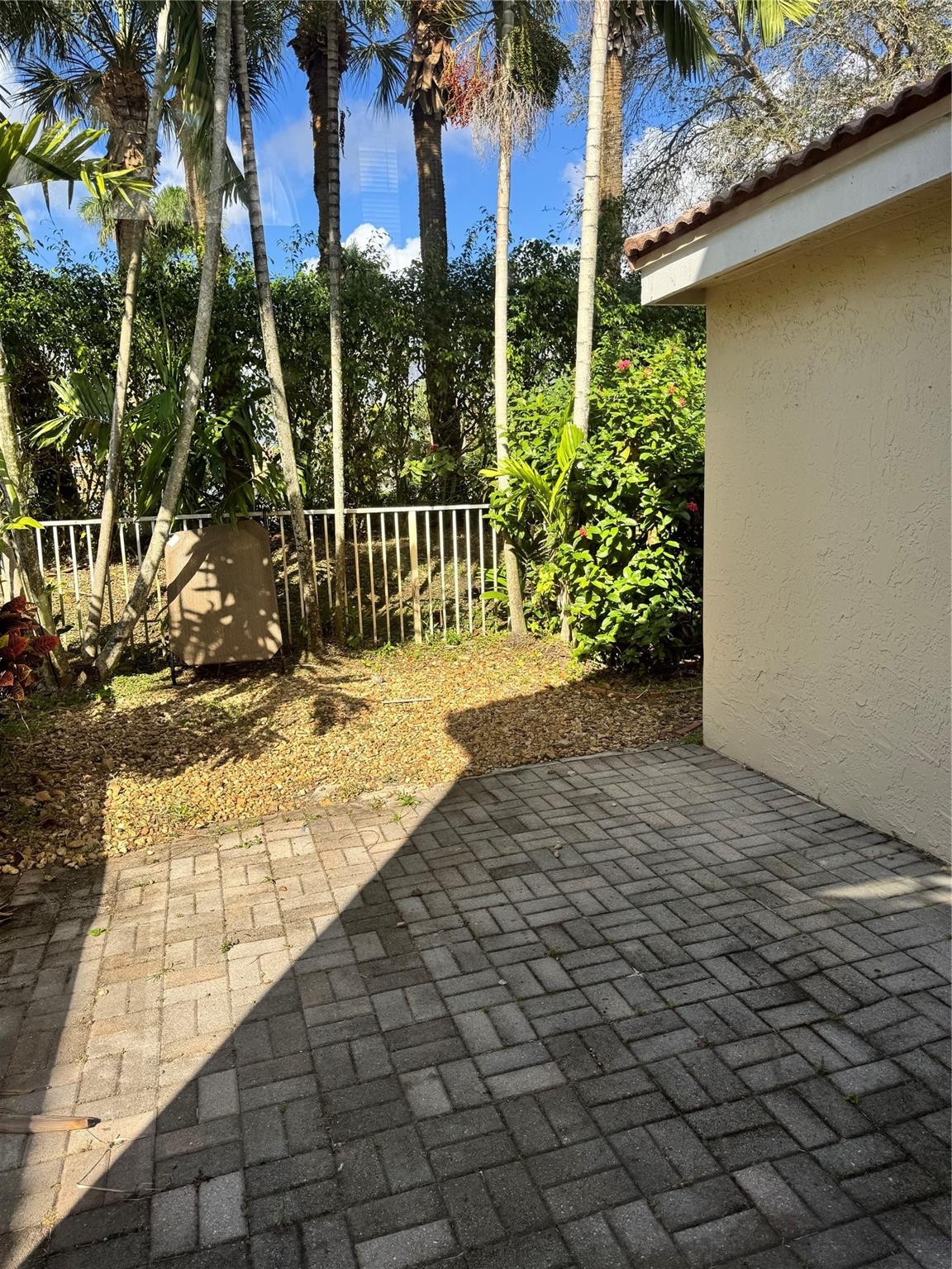 SILVER LAKES PHASE III - Residential Lease