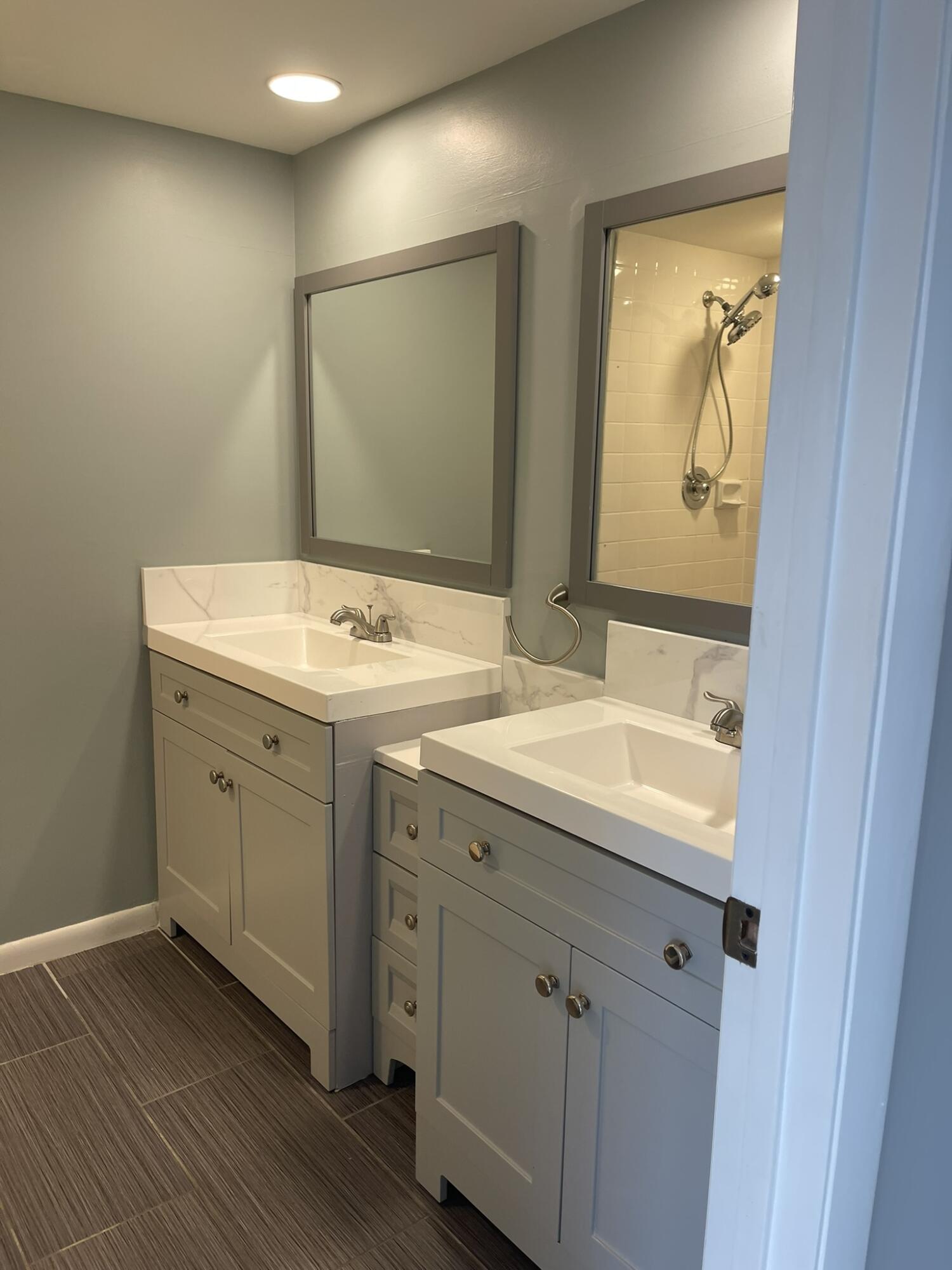 VILLAGE OF SANDALWOOD LAKES 2 - Residential Lease