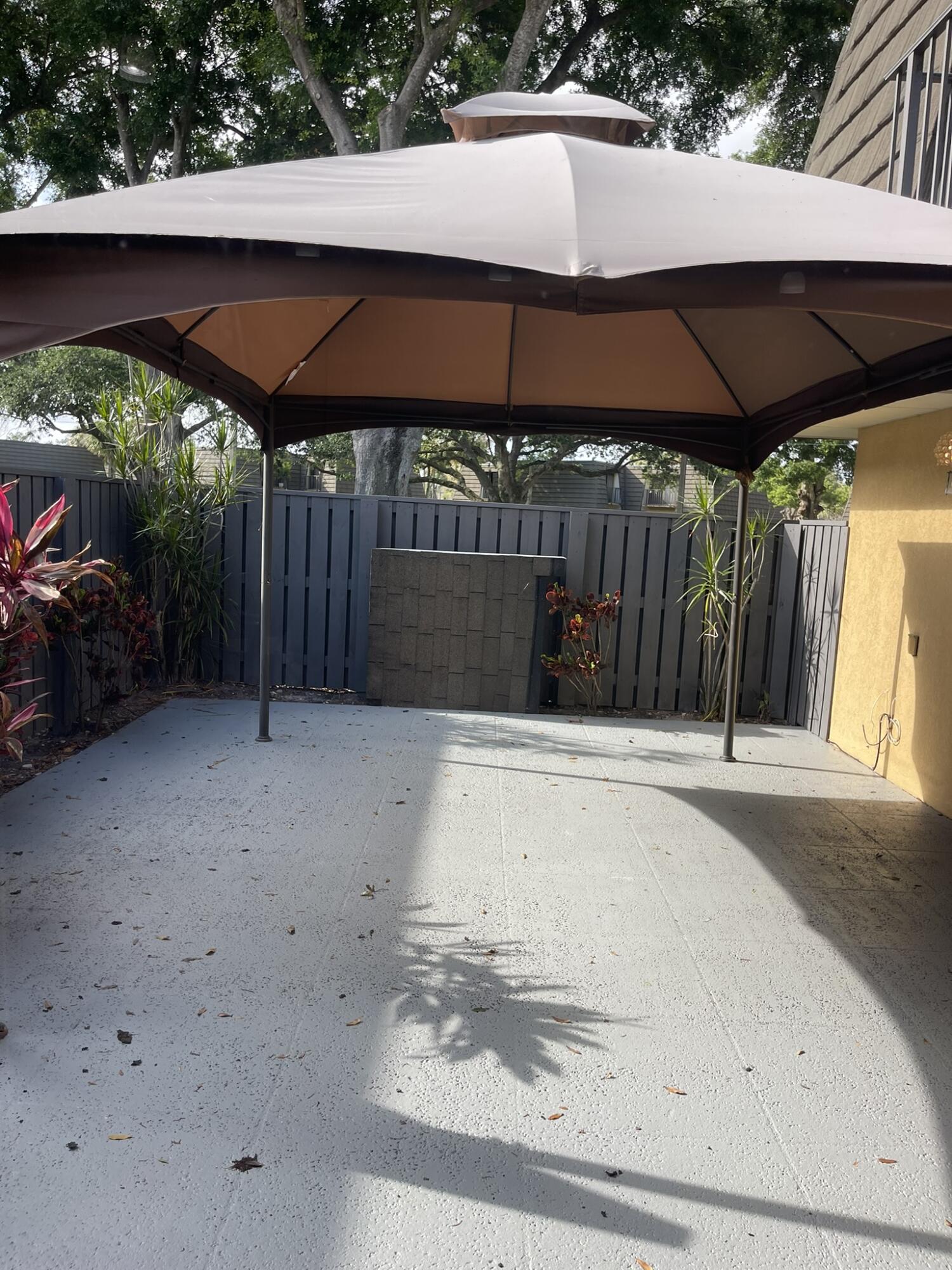 VILLAGE OF SANDALWOOD LAKES 2 - Residential Lease