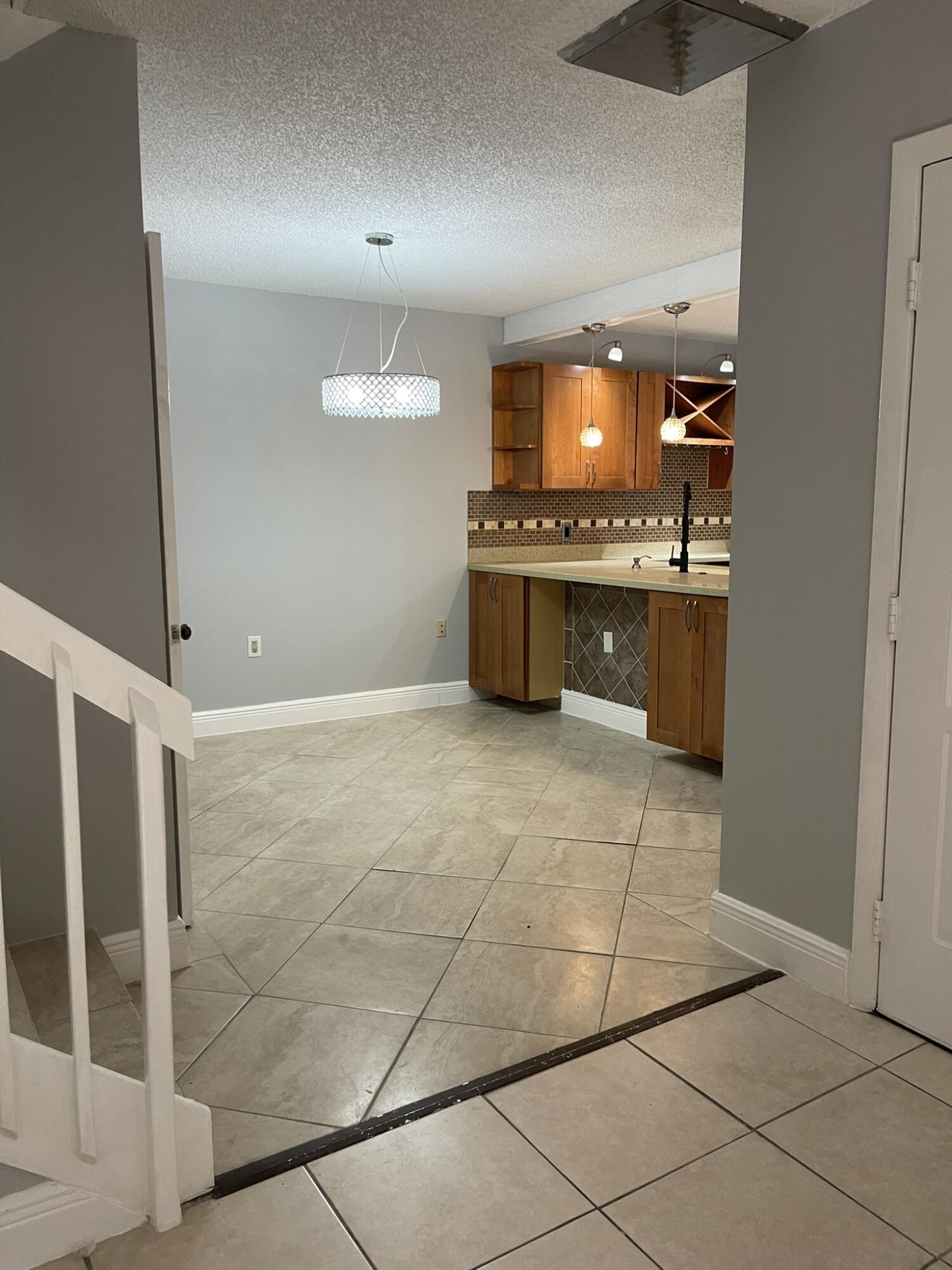 VILLAGE OF SANDALWOOD LAKES 2 - Residential Lease