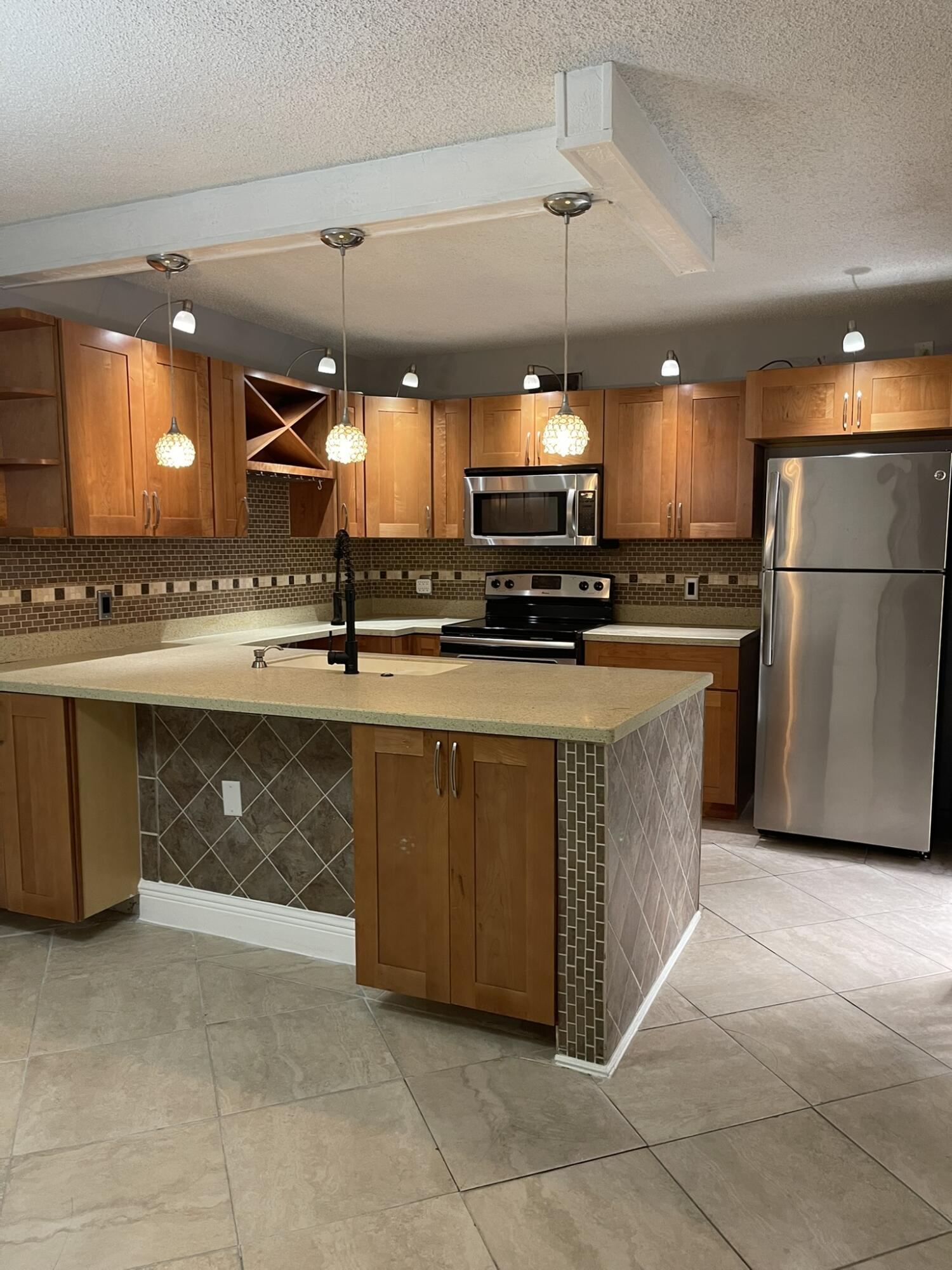 VILLAGE OF SANDALWOOD LAKES 2 - Residential Lease