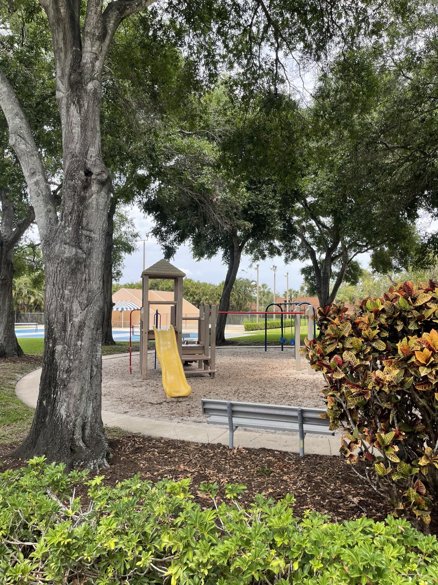 VILLAGE OF SANDALWOOD LAKES 2 - Residential Lease