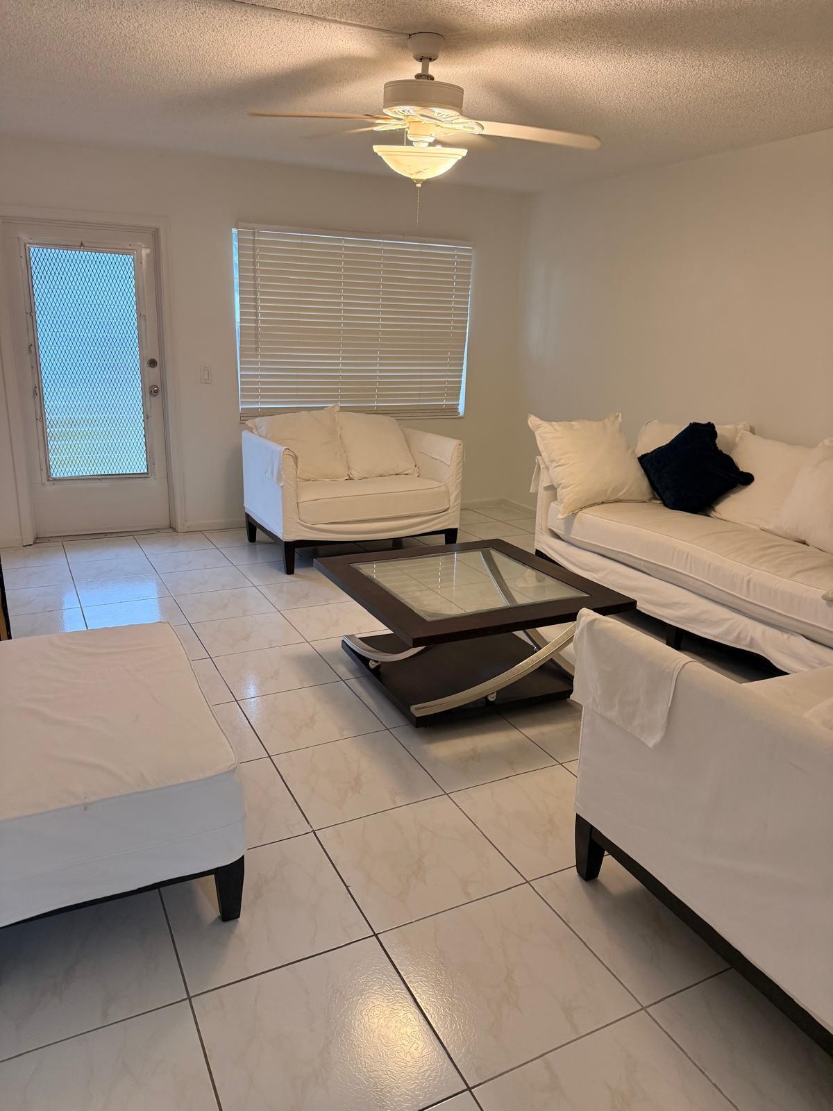 KENT CONDOS - Residential Lease