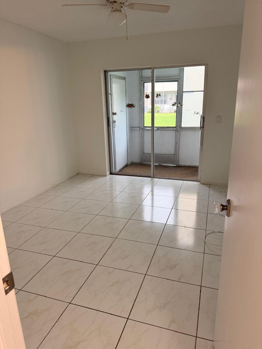 KENT CONDOS - Residential Lease