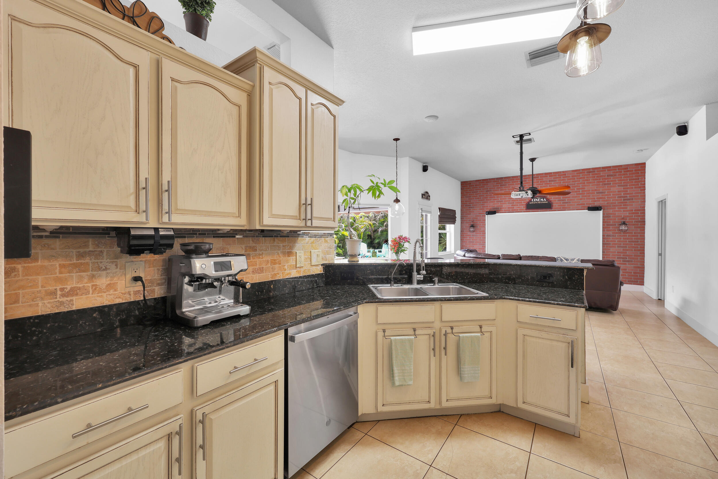 PORT ST LUCIE SECTION 35 - Residential Lease