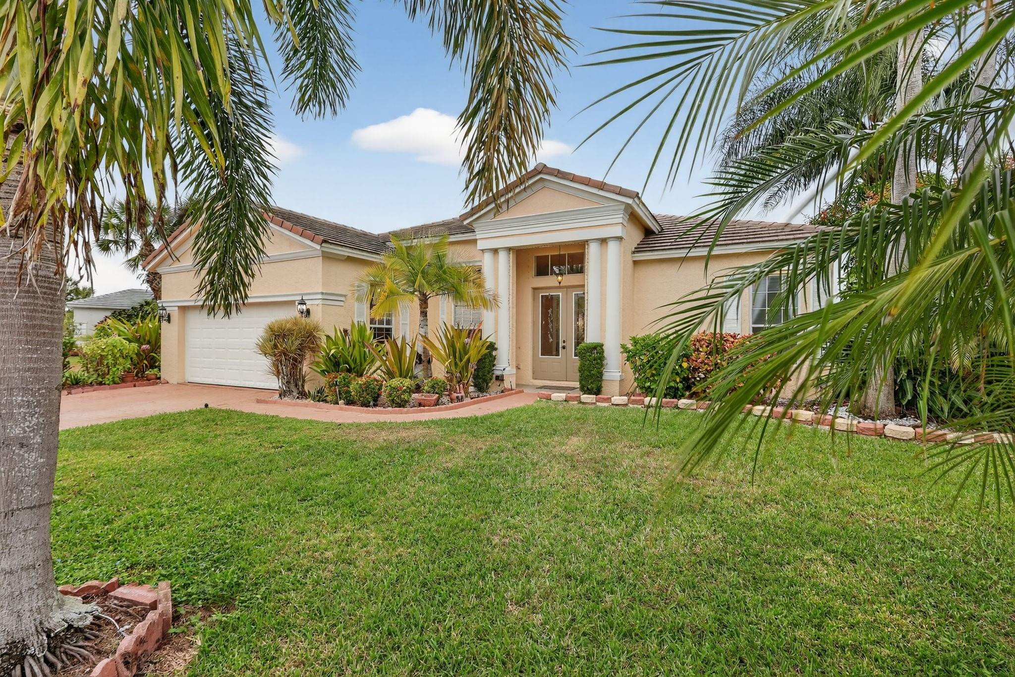 BEST-PRICED LAKEFRONT HOME IN THE COMMUNITY! Move-in-ready 3BR/2BA CBS home in the gated Estuary at Lake Forest, St. Lucie West. Enjoy beautiful water views from the enclosed lanai, an open floor plan with tile flooring, and a spacious kitchen featuring stainless-steel appliances and a large pantry. The primary suite offers dual walk-in closets, double vanities, a walk-in shower, and a soaking tub. Low HOA includes cable, high-speed internet, lawn care, clubhouse, fitness center, and two community pools. Conveniently located near I-95, the Florida Turnpike, shopping, dining, golf, and beaches. Priced to sell—don't miss this exceptional lakefront value.