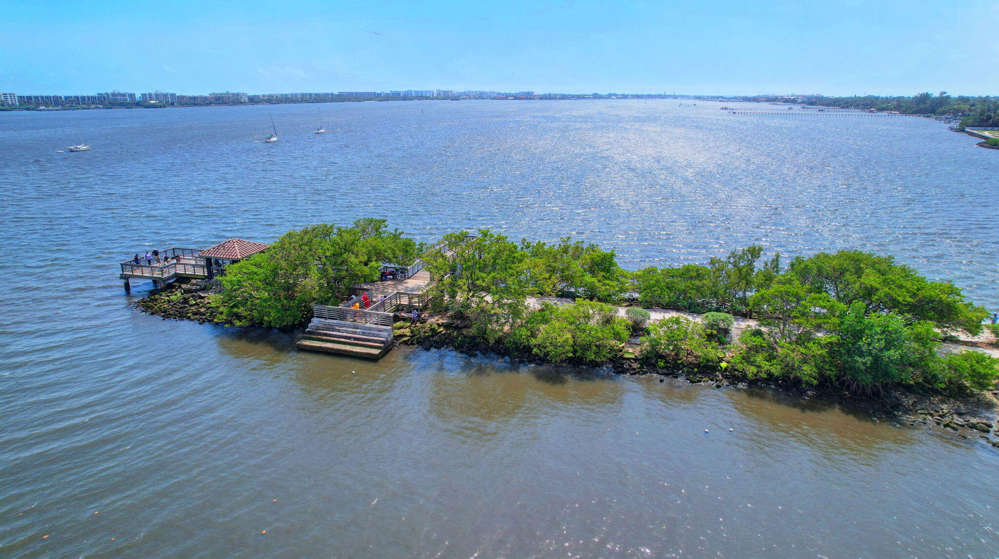 WELLESLEY AT LAKE CLARKE SHORES - Residential
