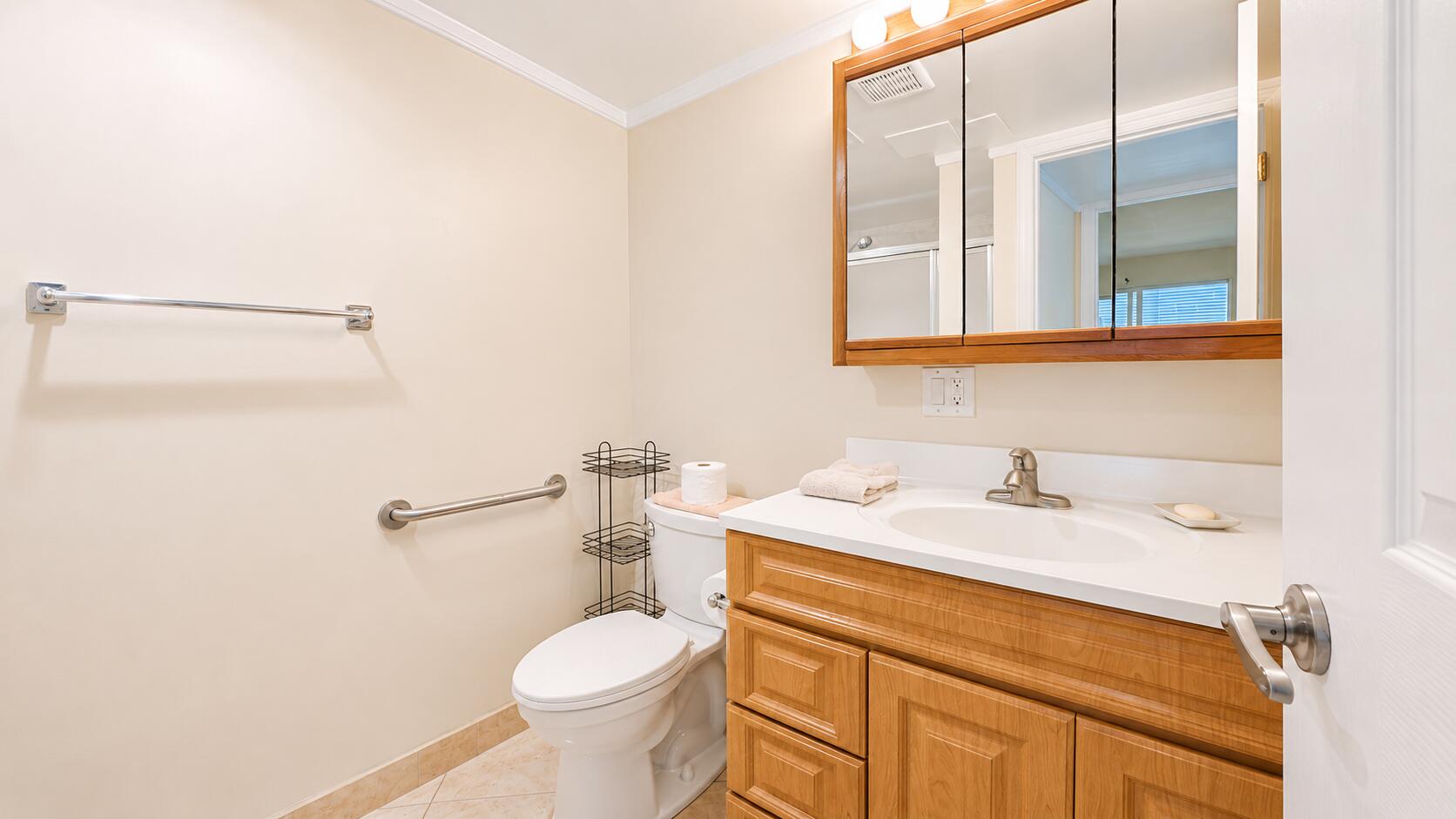 KINGS POINT SAXONY CONDOS - Residential
