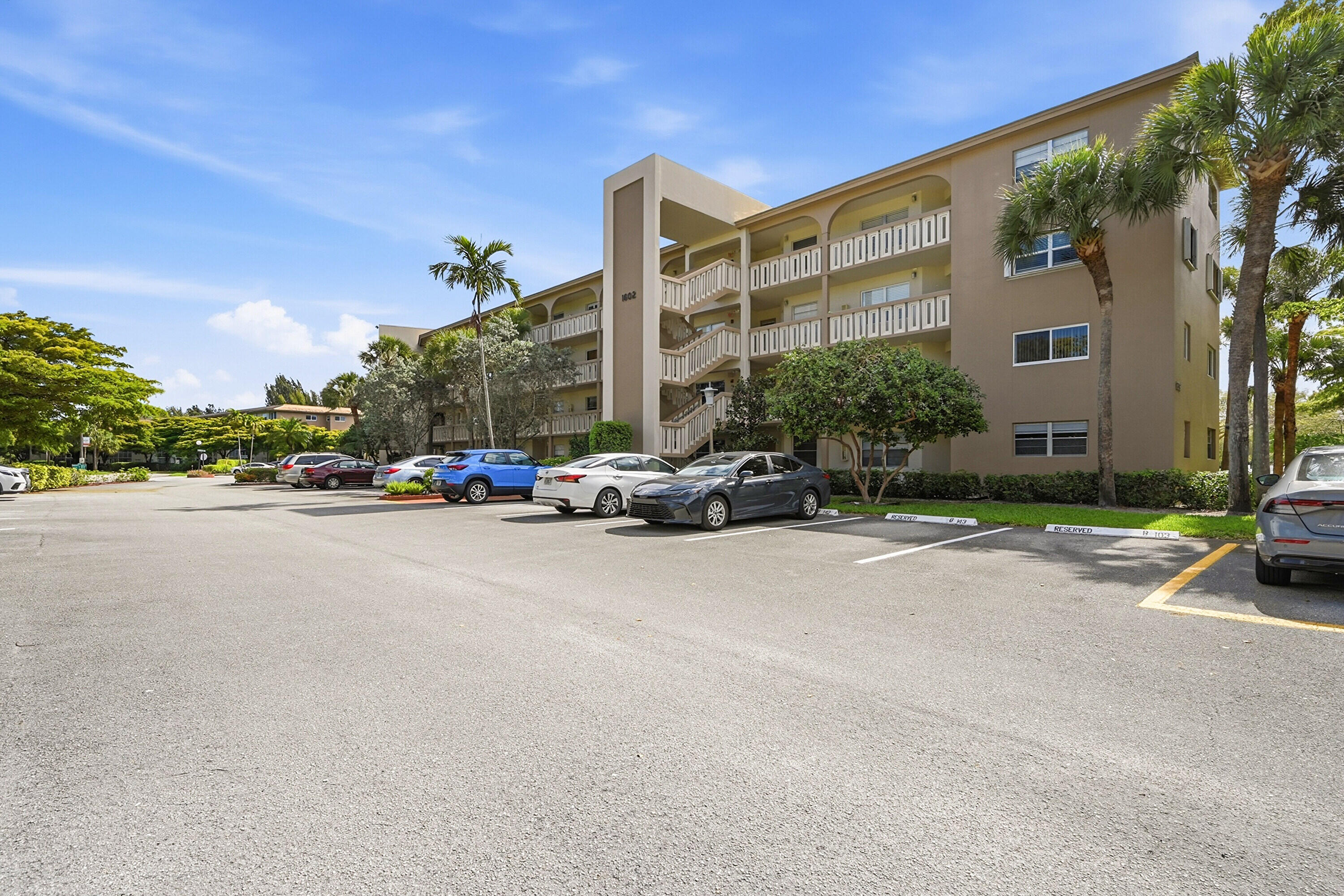 ABACO VILLAGE B CONDO - Residential