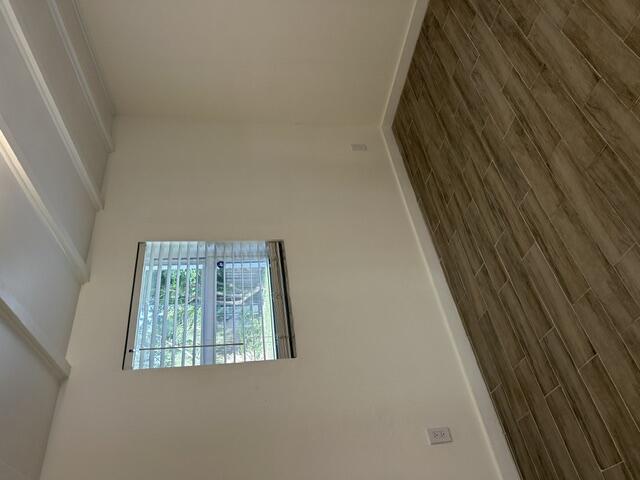 POMPANO BEACH HIGHLANDS-REPLAT - Residential