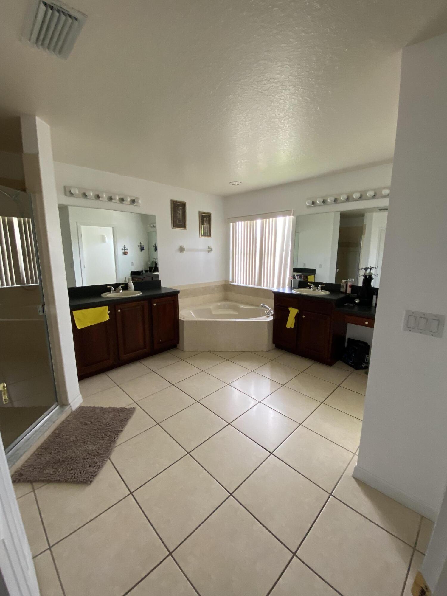 BRIGHTON LAKES PH 1 PARCEL C - Residential
