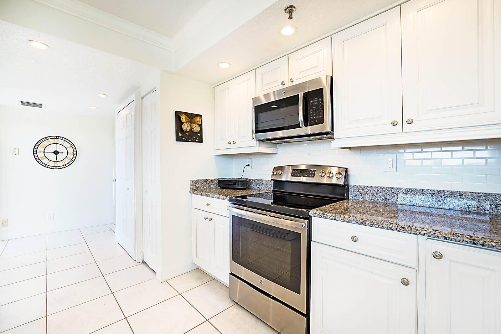 TRAFALGAR OF HIGHLAND BEACH CONDO - Residential Lease