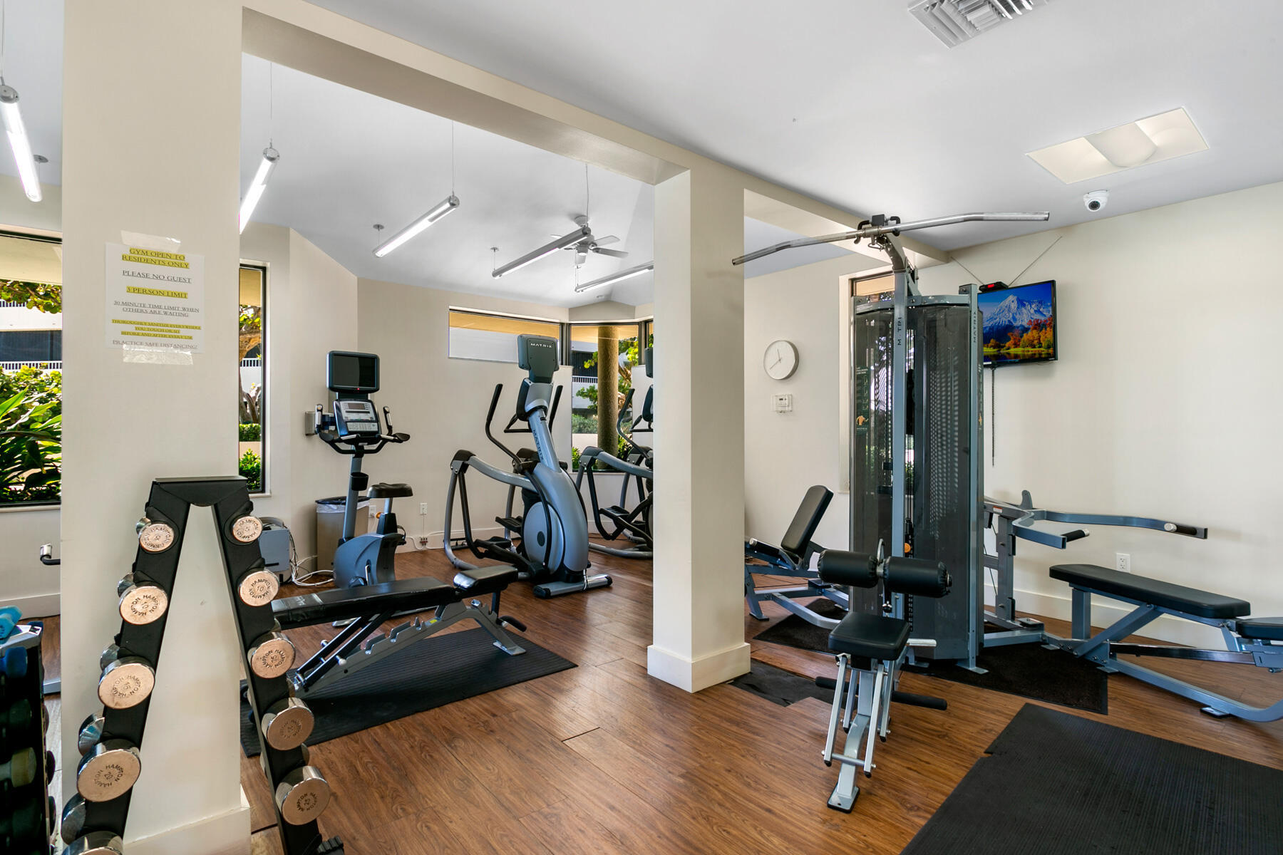 SEAWINDS CONDO - Residential