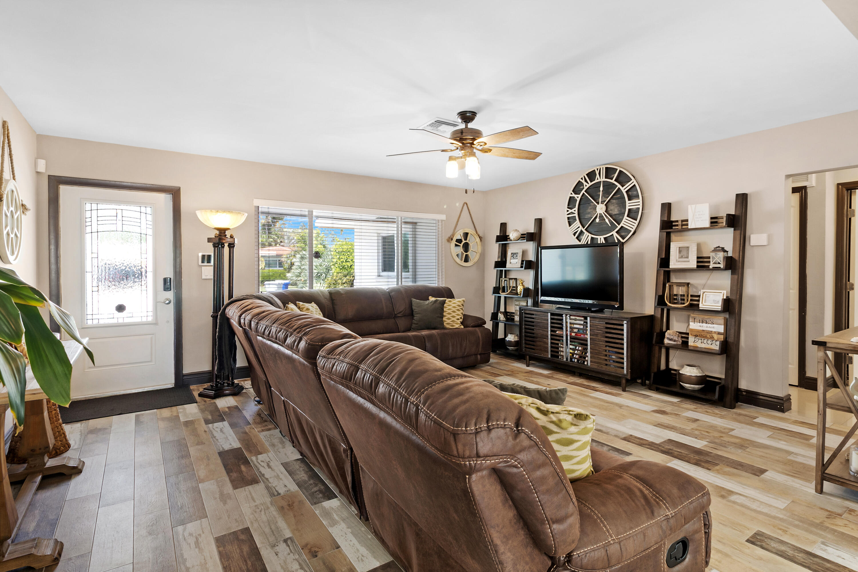 CYPRESS LAKE ESTATES - Residential