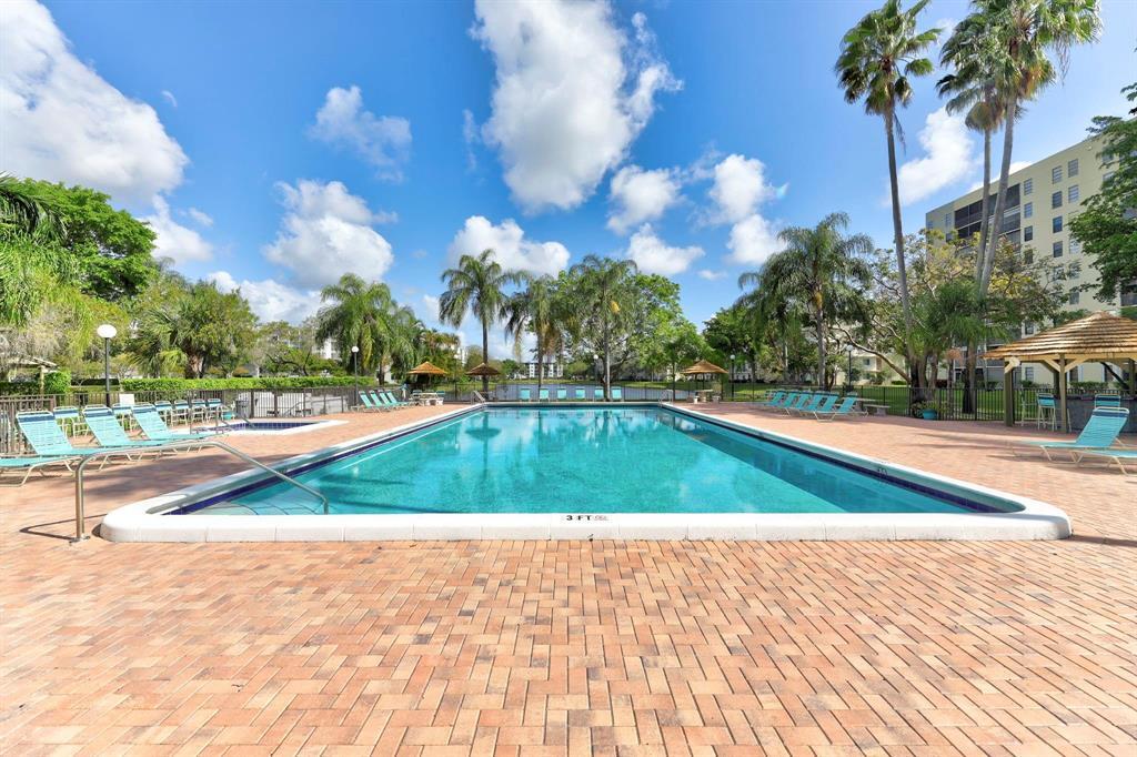 CYPRESS BEND CONDOMINIUM II - Residential