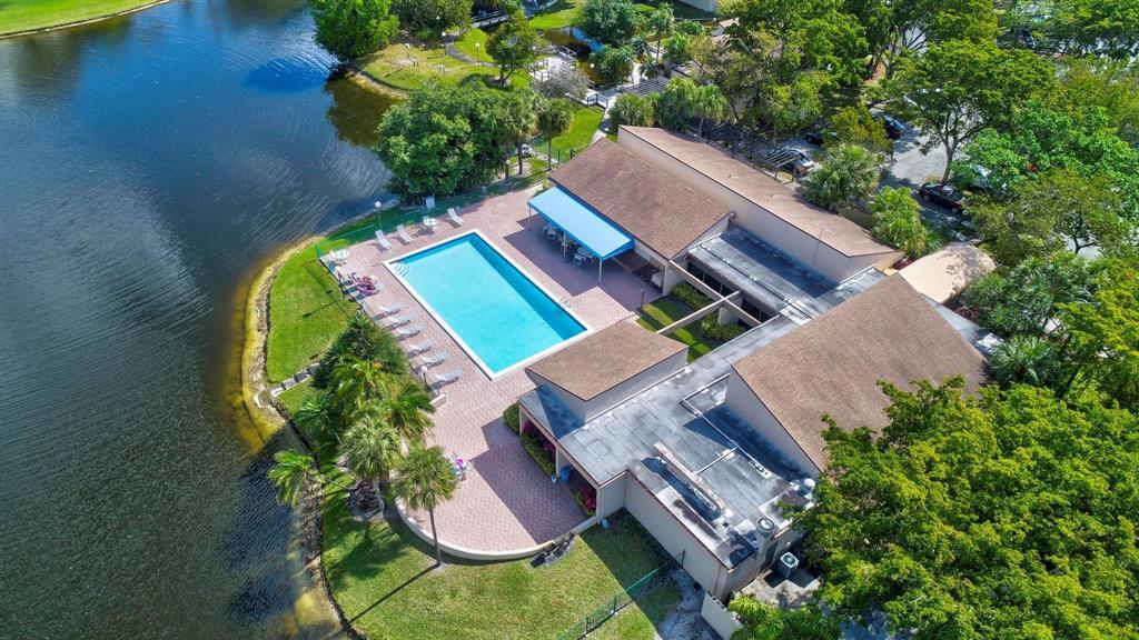 CYPRESS BEND CONDOMINIUM II - Residential