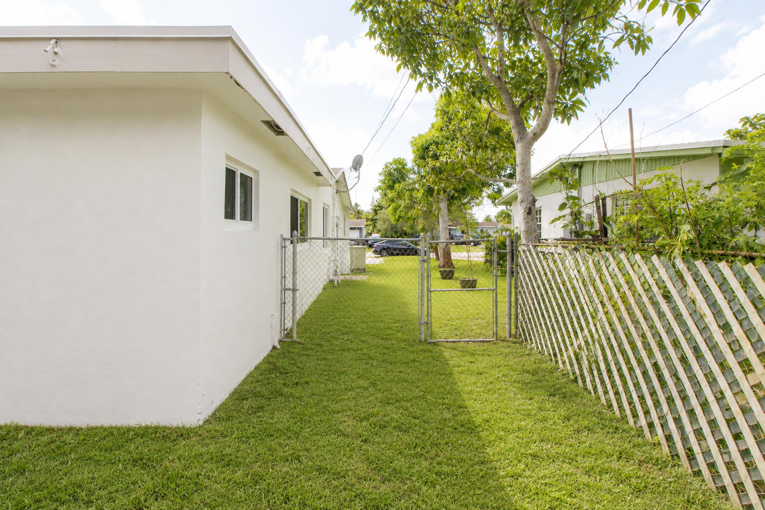 SUNRISE GOLF VILLAGE - Residential