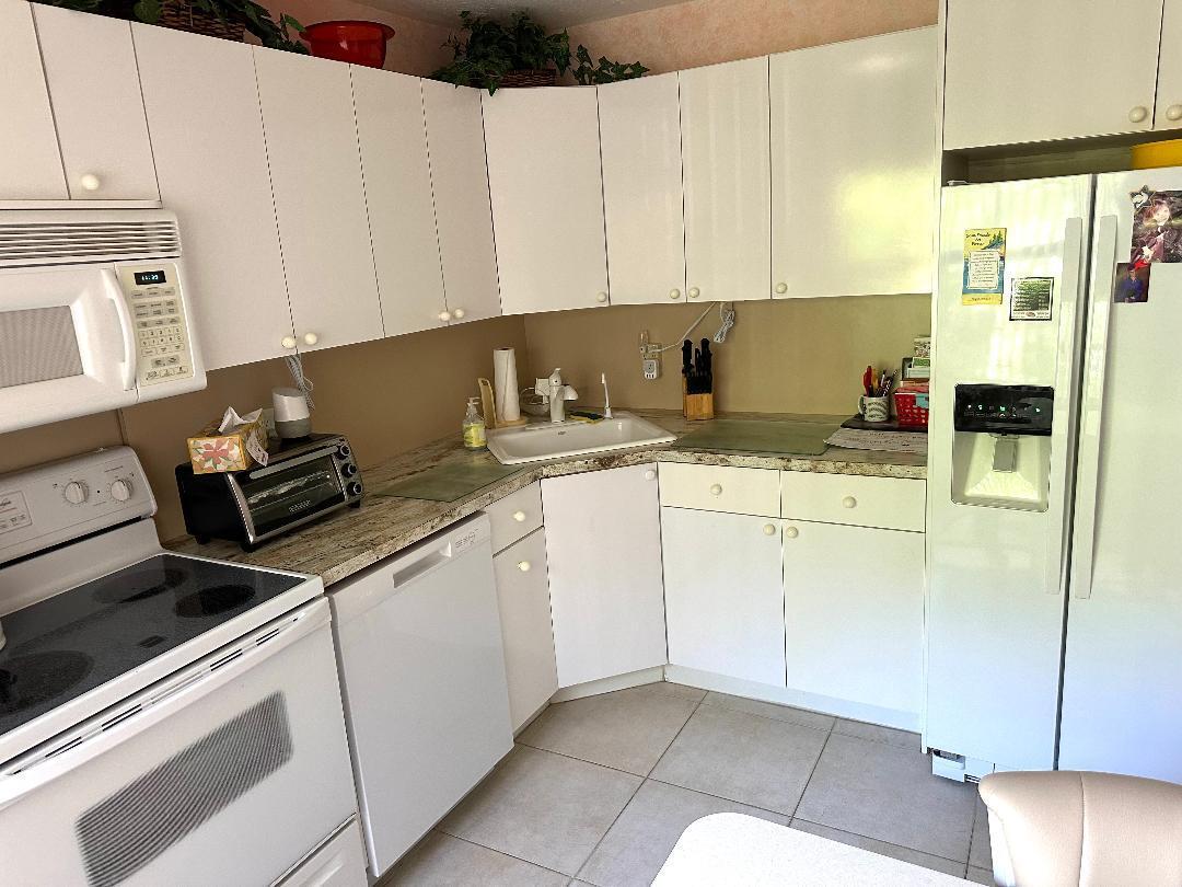 FAIRWAYS of BOCA LAGO CONDO - Residential