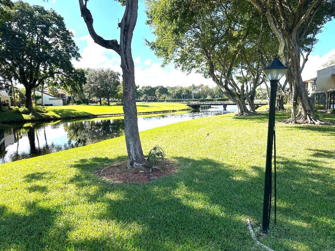 FAIRWAYS of BOCA LAGO CONDO - Residential