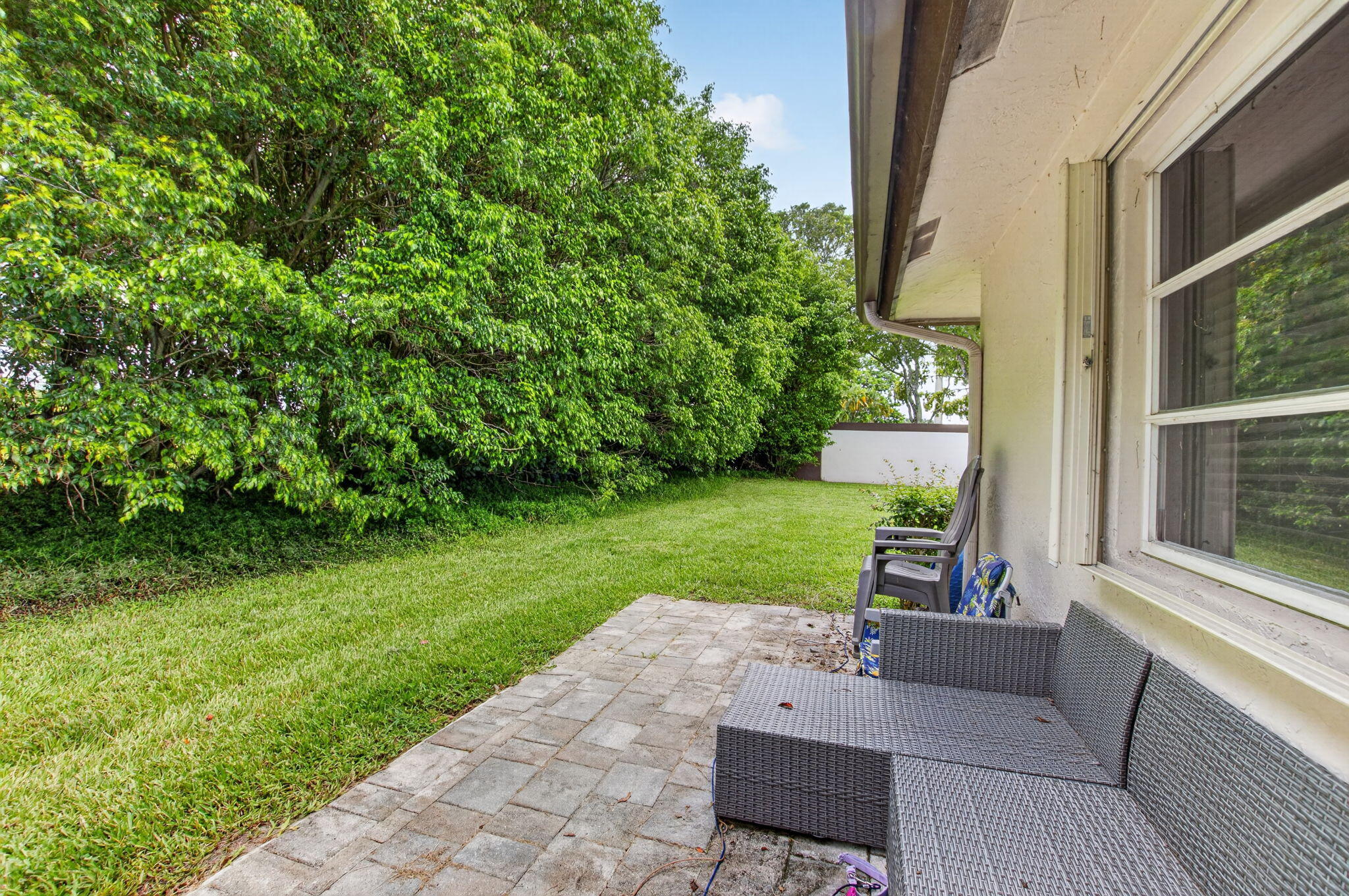 HUNTINGTON POINTE - Residential
