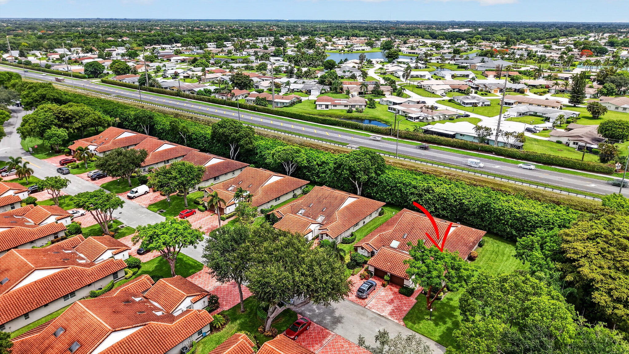 HUNTINGTON POINTE - Residential