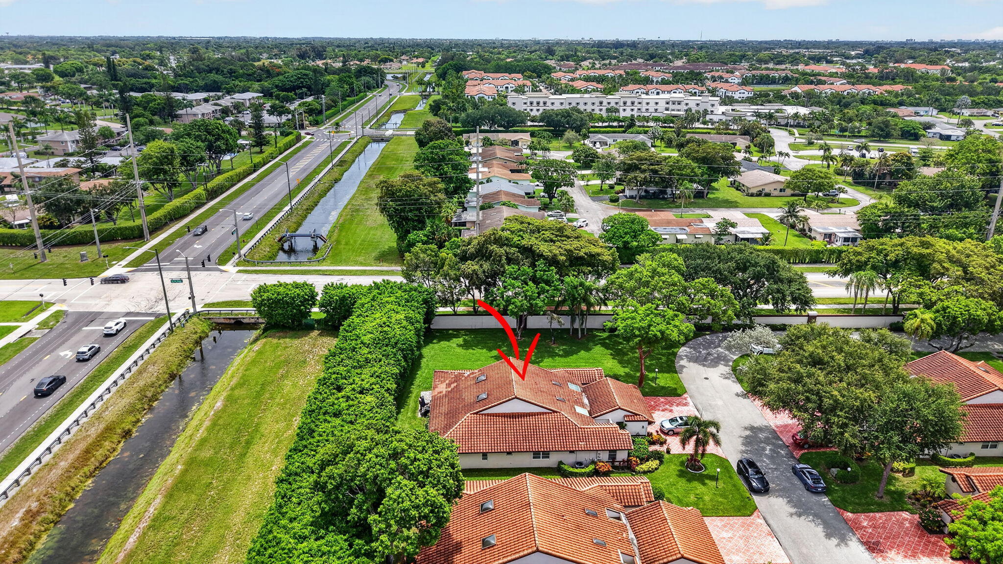 HUNTINGTON POINTE - Residential