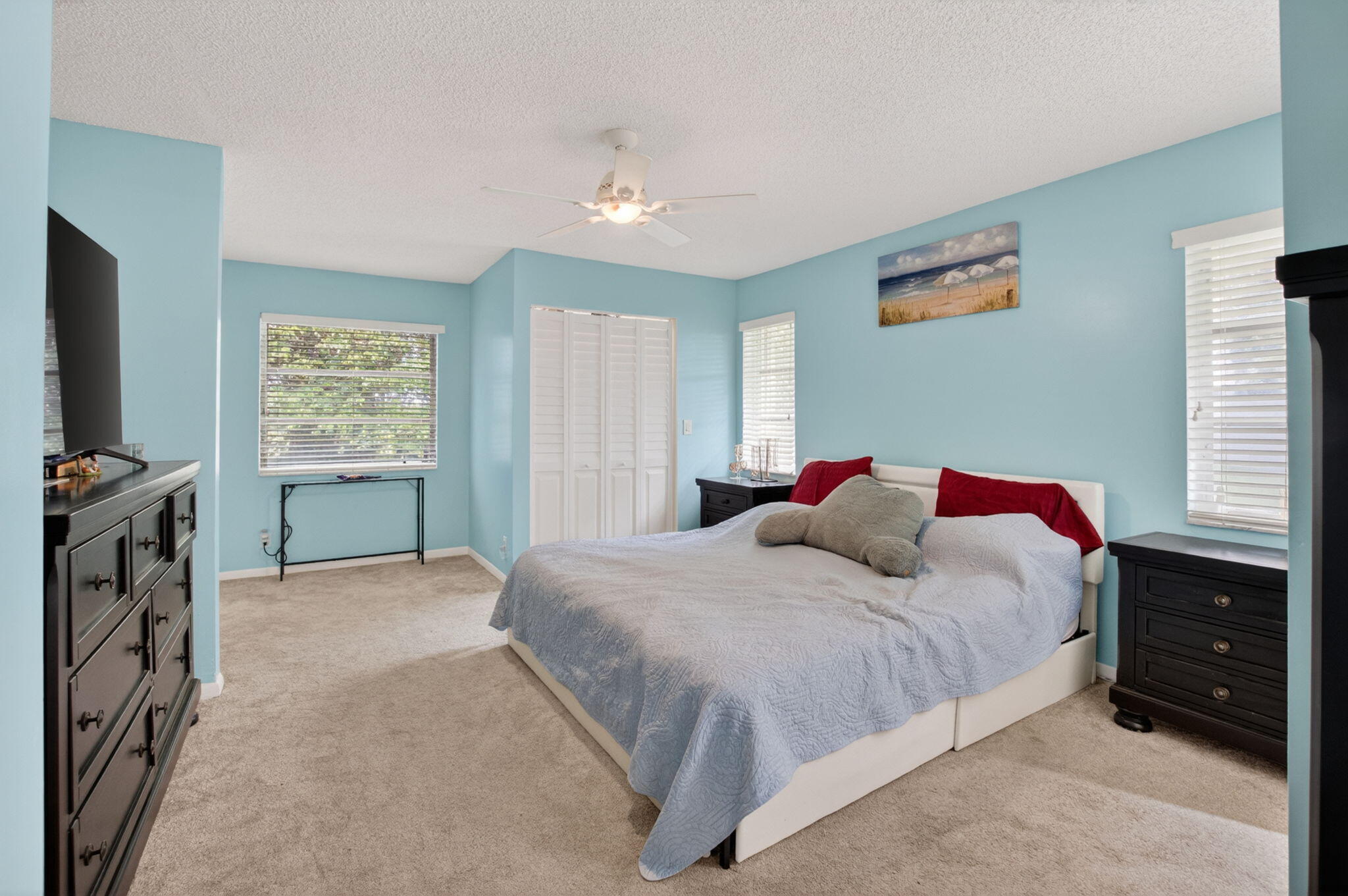 HUNTINGTON POINTE - Residential
