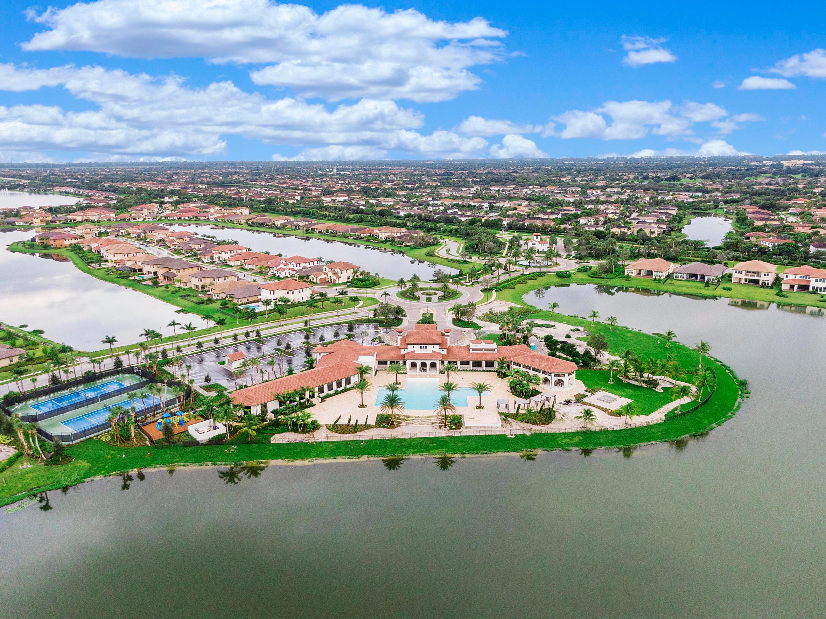 PARKLAND BAY - Residential
