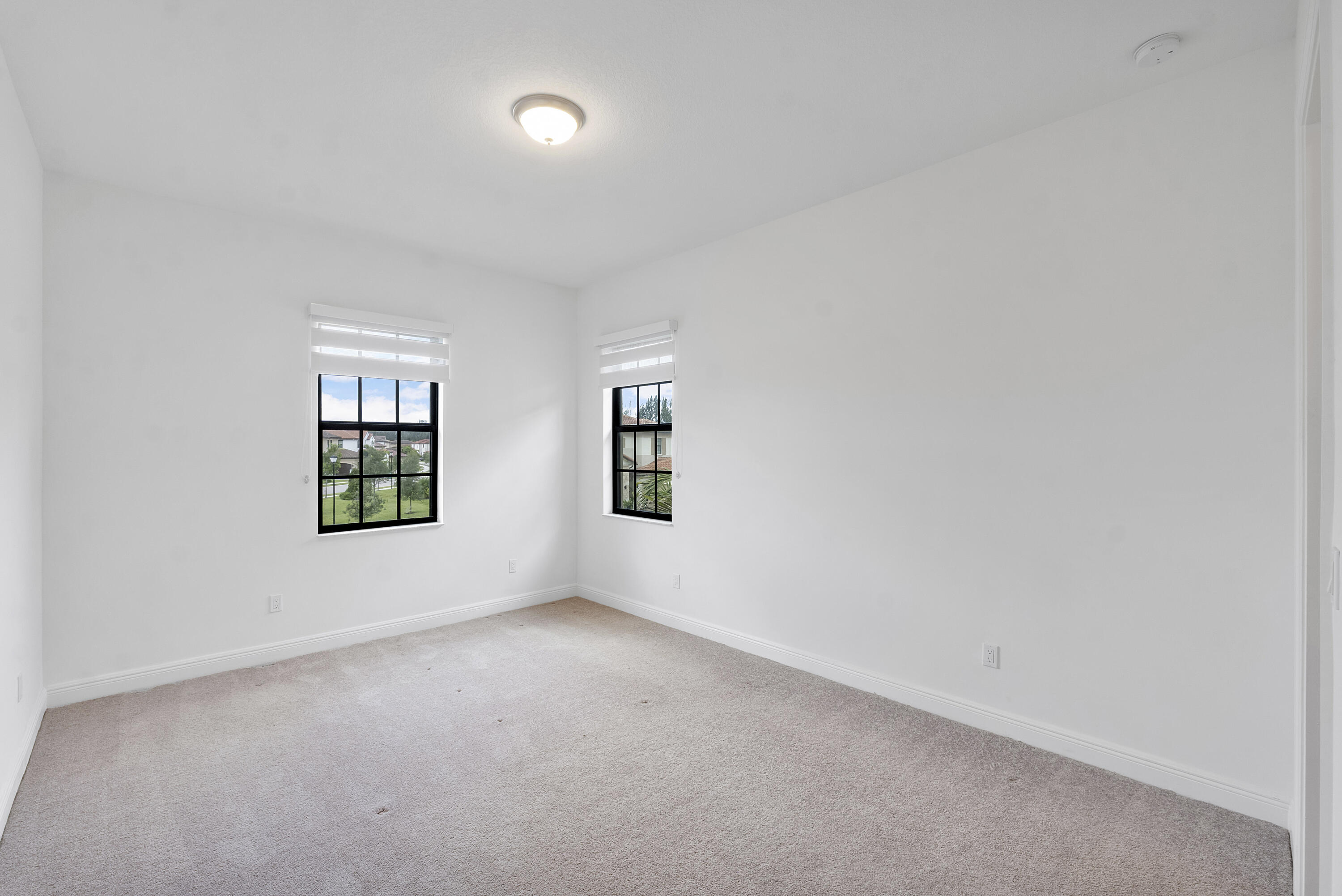 PARKLAND BAY - Residential