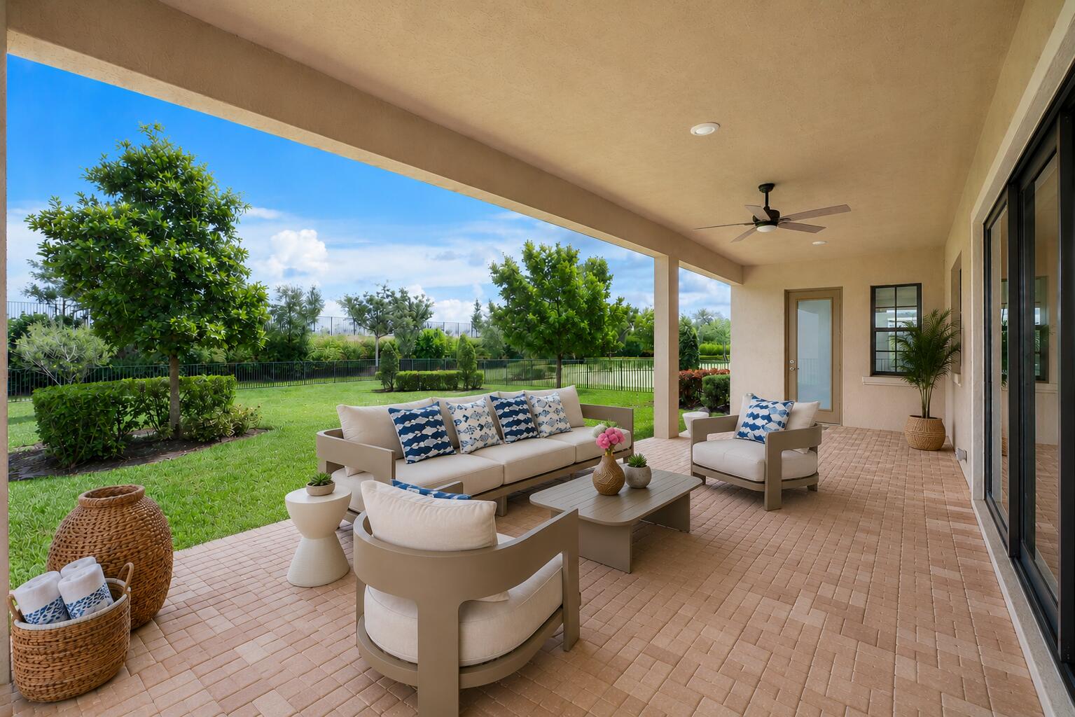 PARKLAND BAY - Residential