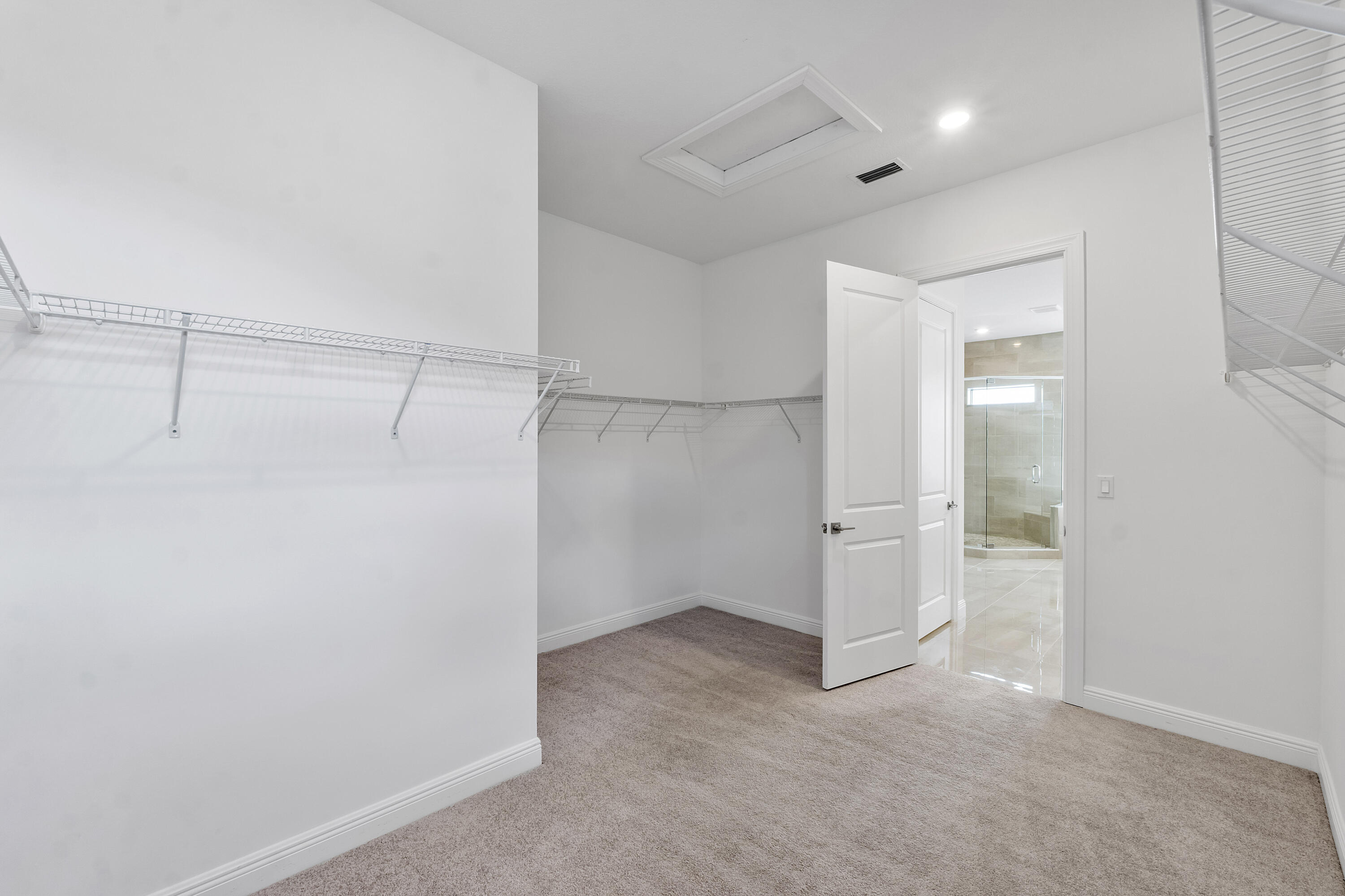 PARKLAND BAY - Residential