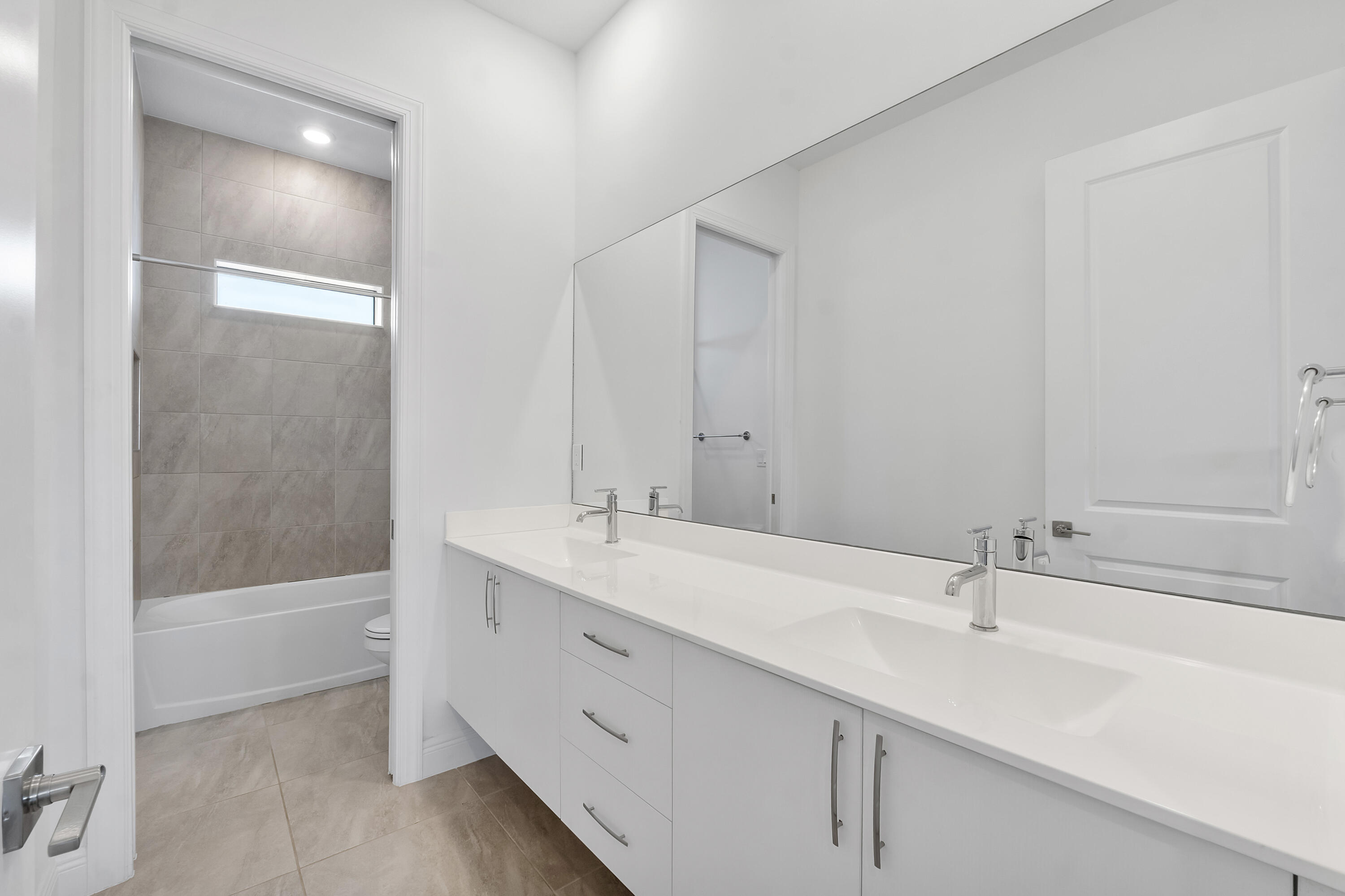 PARKLAND BAY - Residential