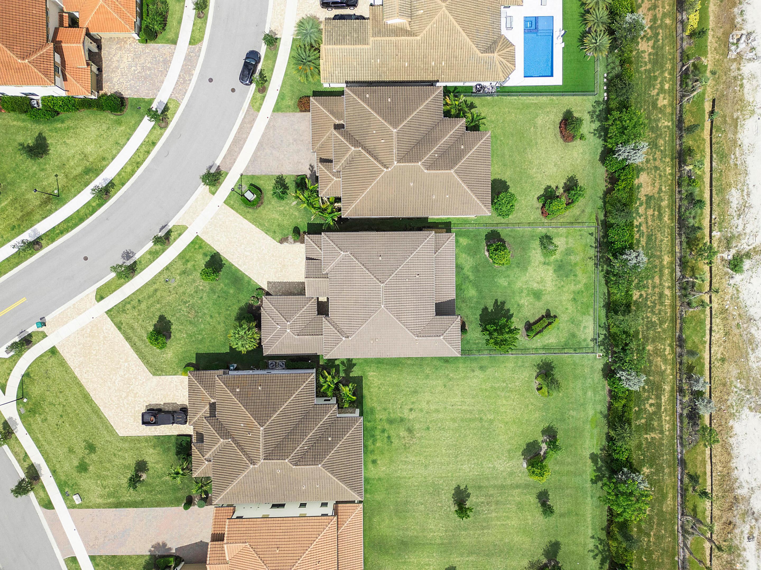 PARKLAND BAY - Residential