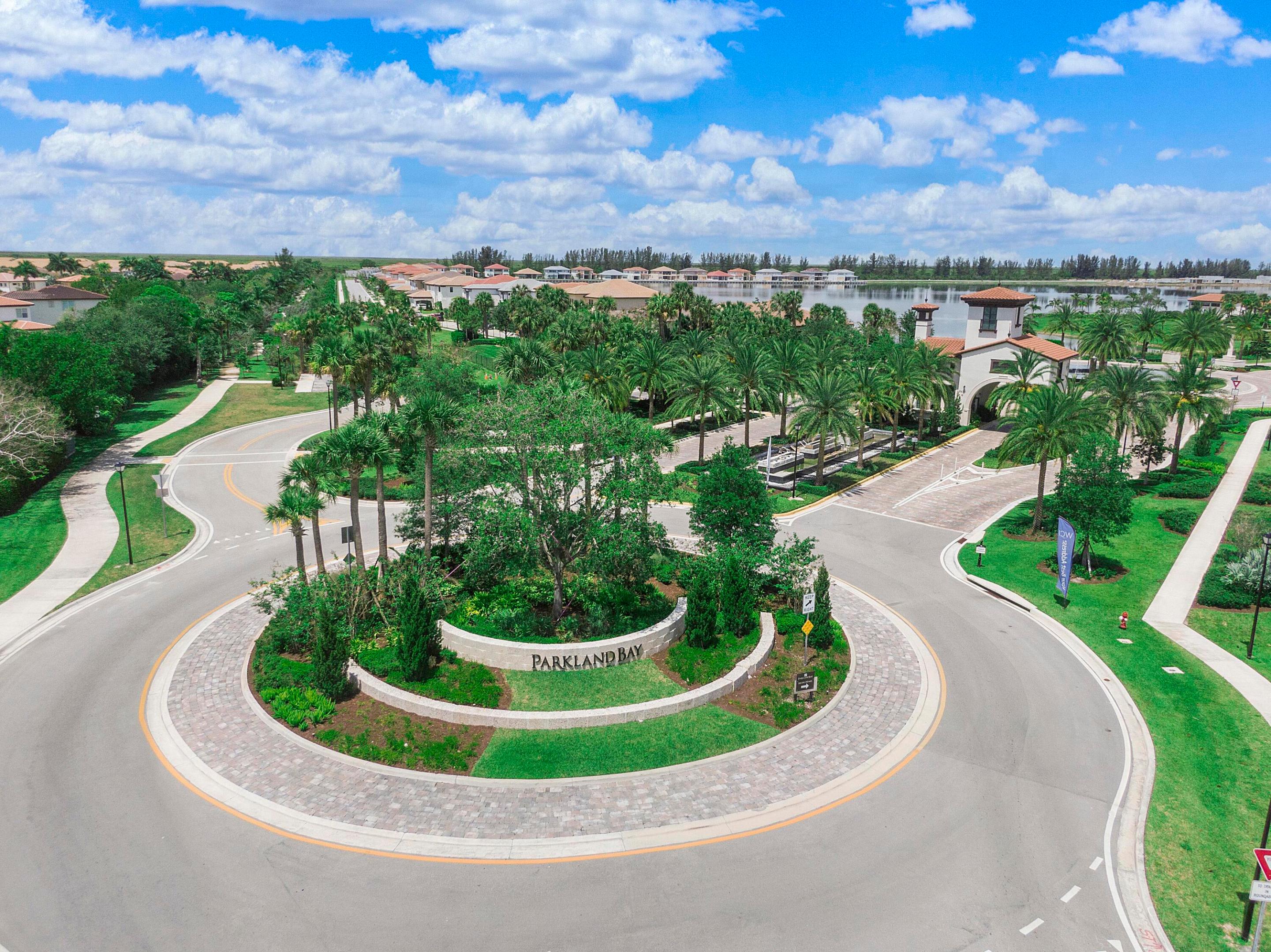 PARKLAND BAY - Residential