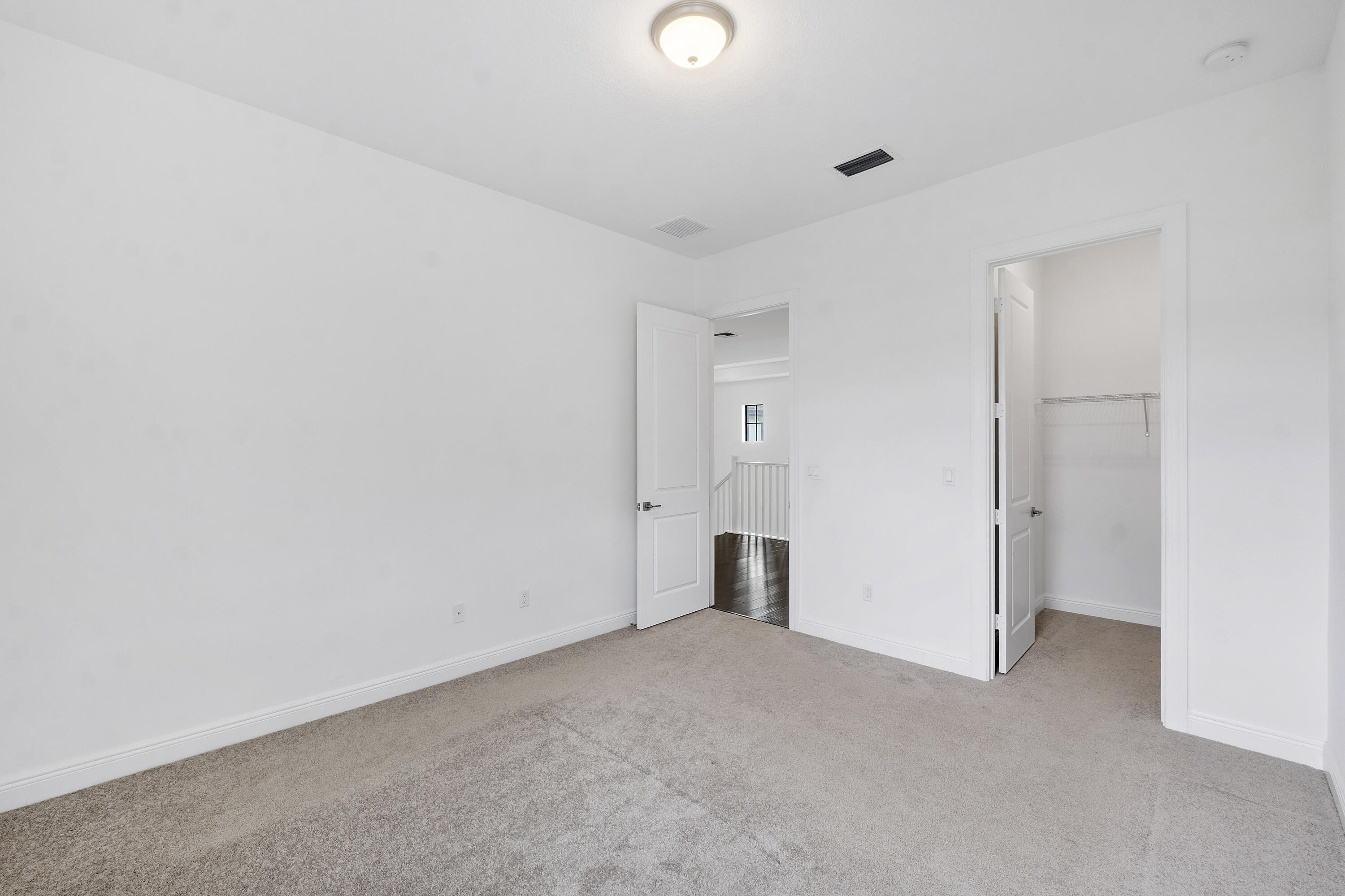 PARKLAND BAY - Residential