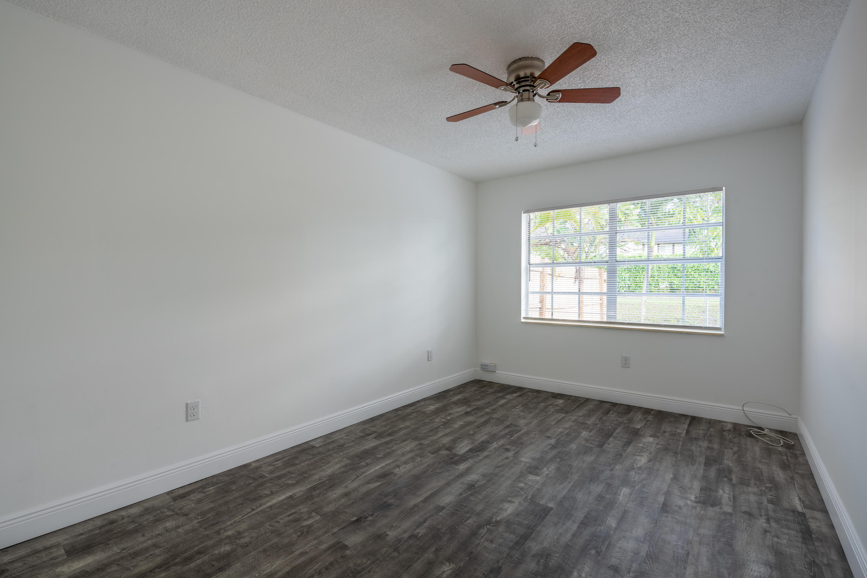 VILLA DEL TRIO - Residential Lease