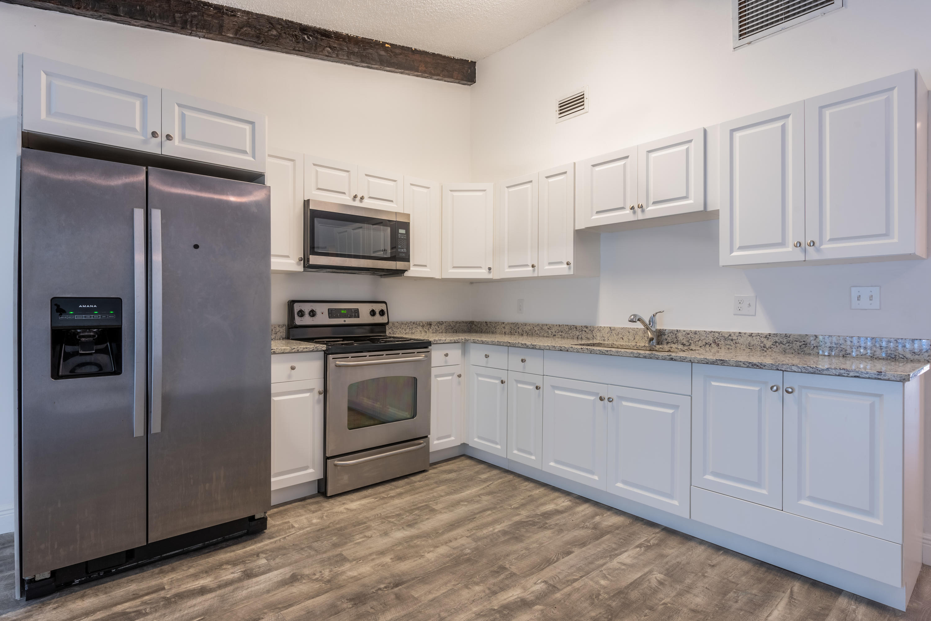 VILLA DEL TRIO - Residential Lease