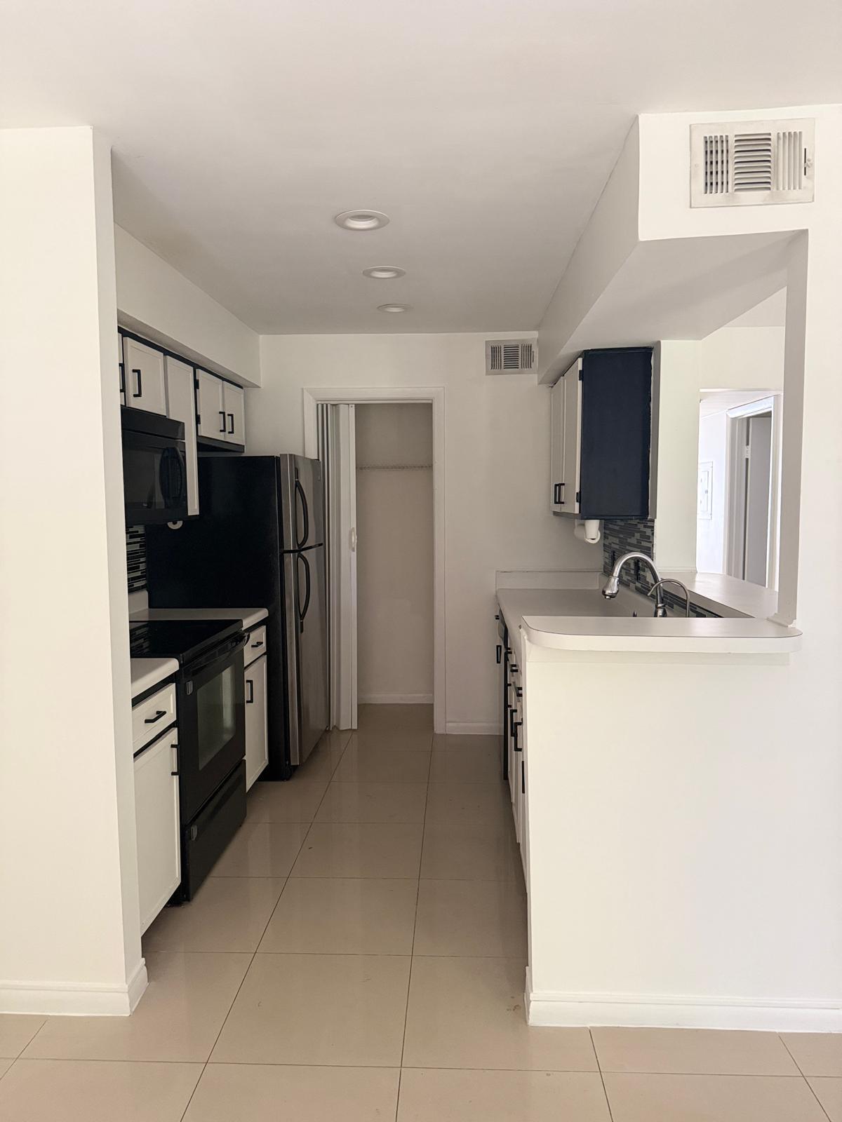 CASABLANCA ISLES CONDO - Residential Lease