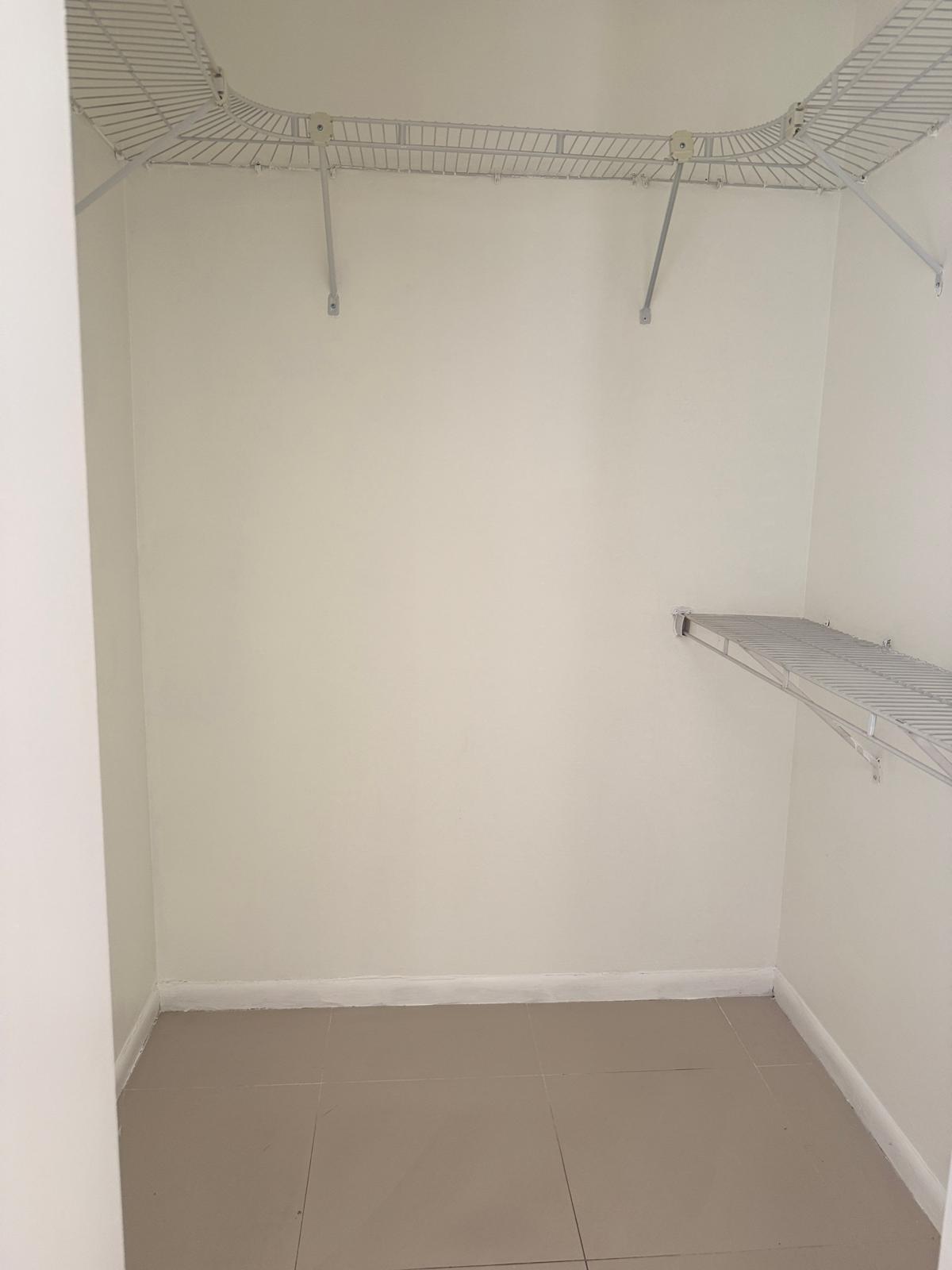 CASABLANCA ISLES CONDO - Residential Lease
