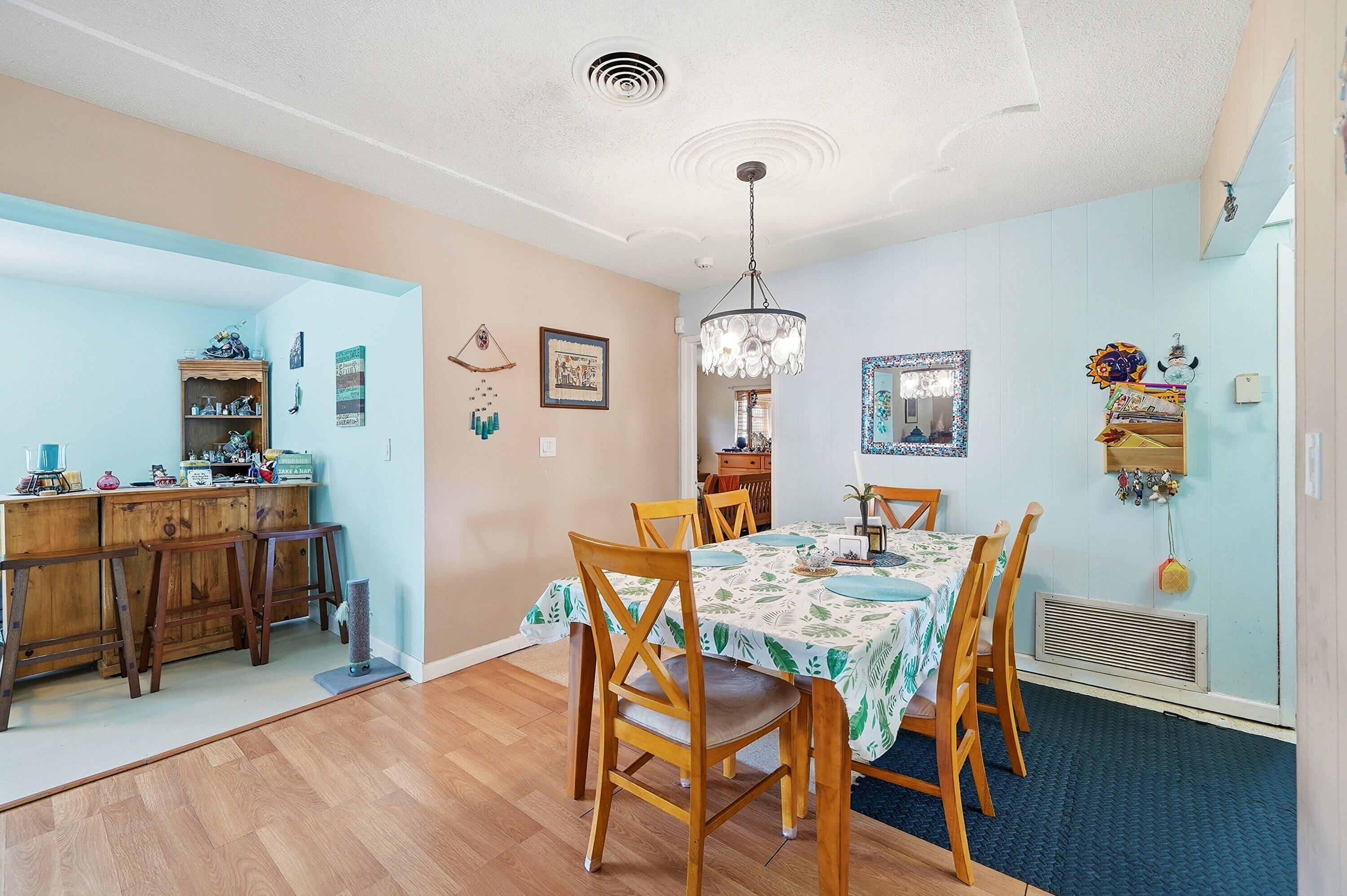 TWIN LAKES RESUB OF BLKS 11 12 - Residential