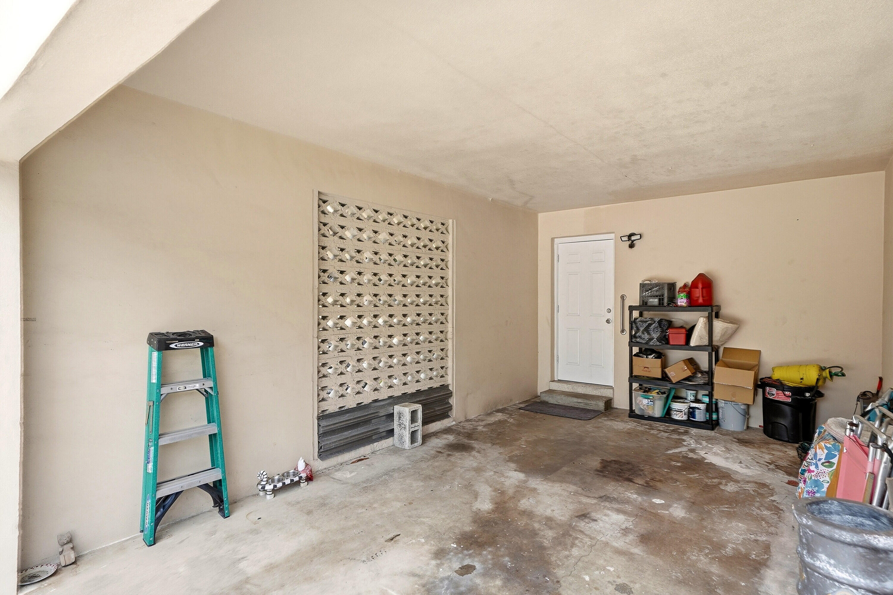 TWIN LAKES RESUB OF BLKS 11 12 - Residential