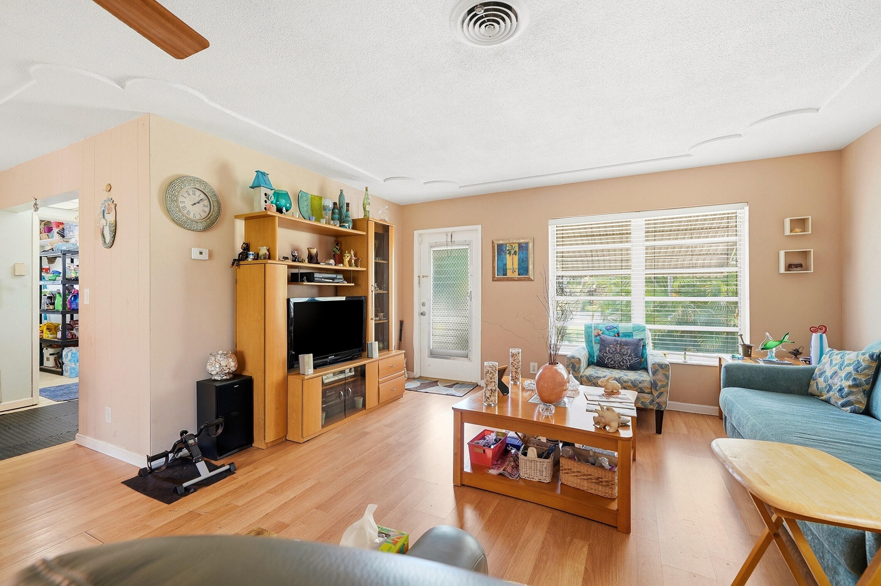 TWIN LAKES RESUB OF BLKS 11 12 - Residential