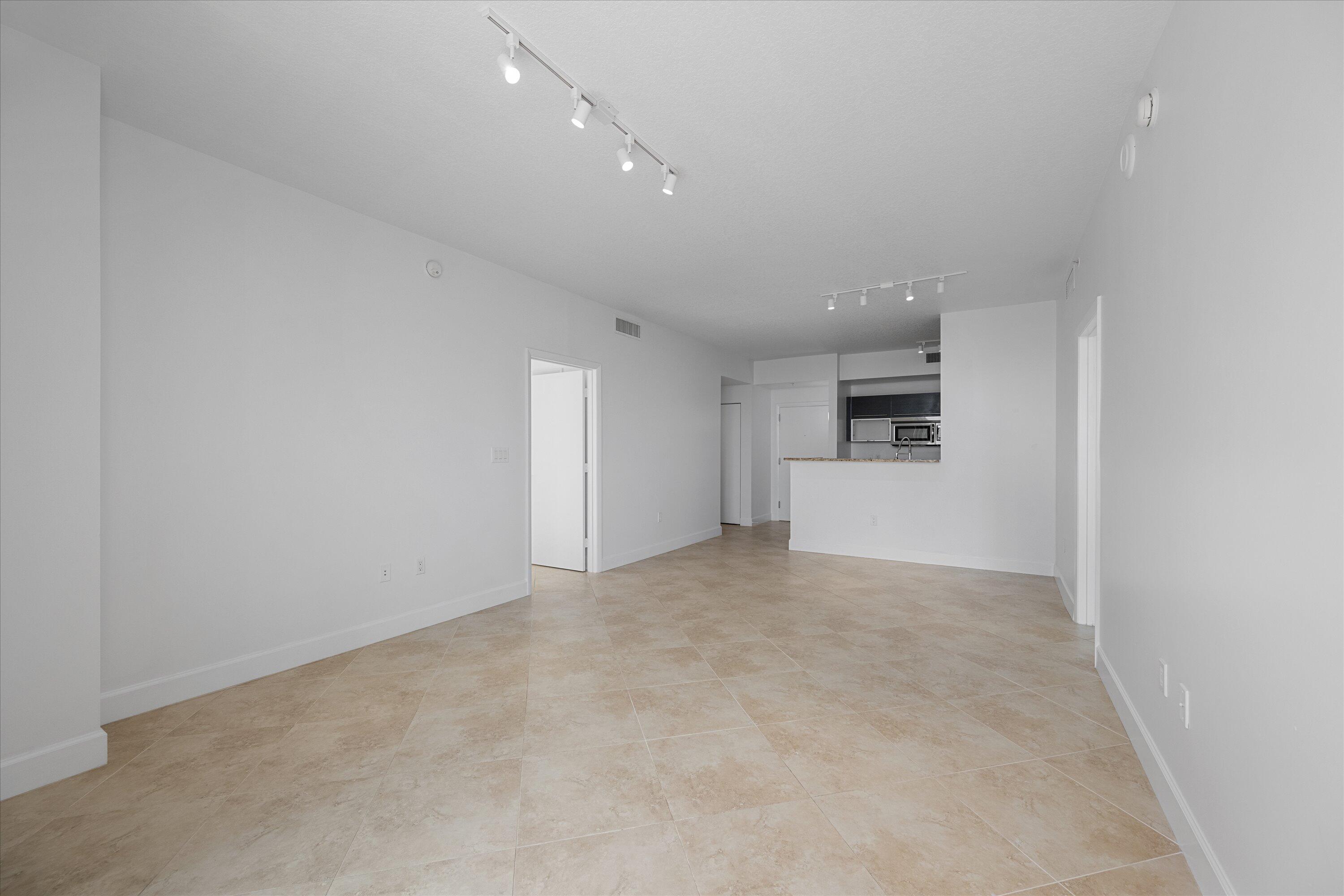 CITYPLACE SOUTH TOWER CONDO - Residential Lease
