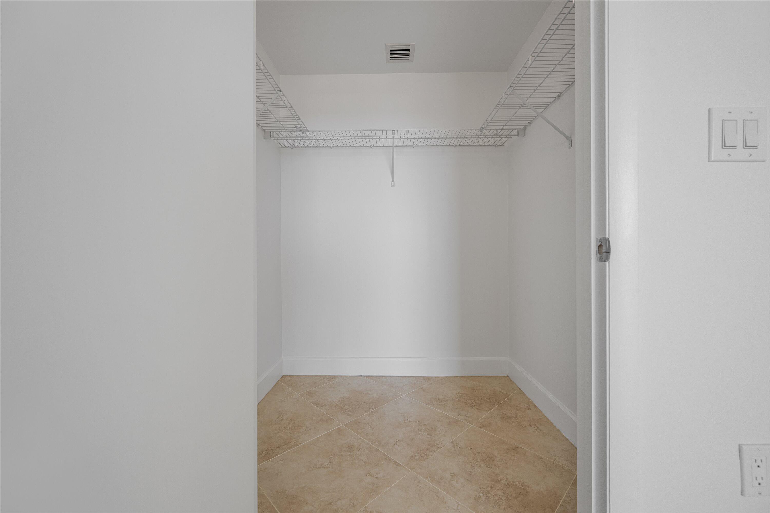 CITYPLACE SOUTH TOWER CONDO - Residential Lease