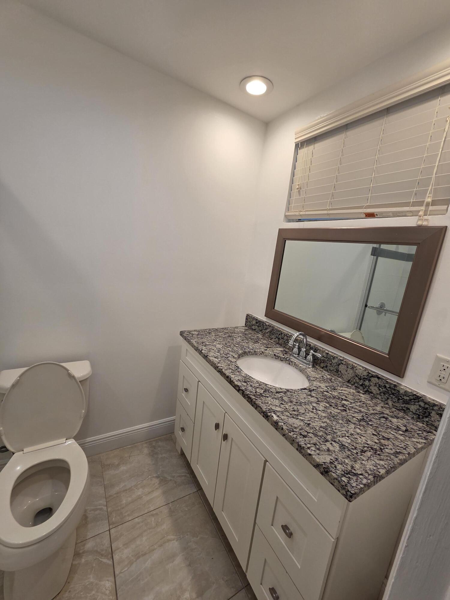 PARADISE PORT - Residential Lease